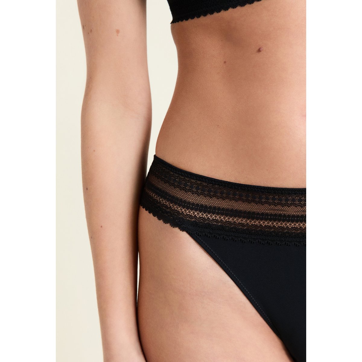 Culotte en dentelle et microfibre AURA noir, ETAM