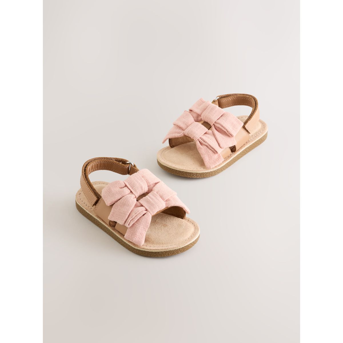 Sandales avec nœud rose, NEXT
