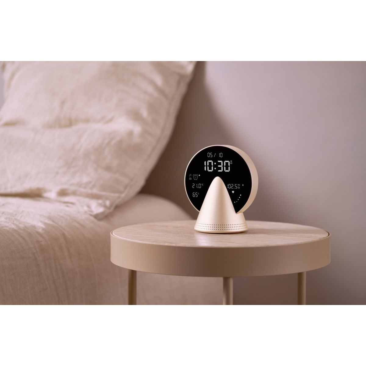 Radio réveil Conic Clock avec fonction Bluetooth Or couleur unique, LEXON