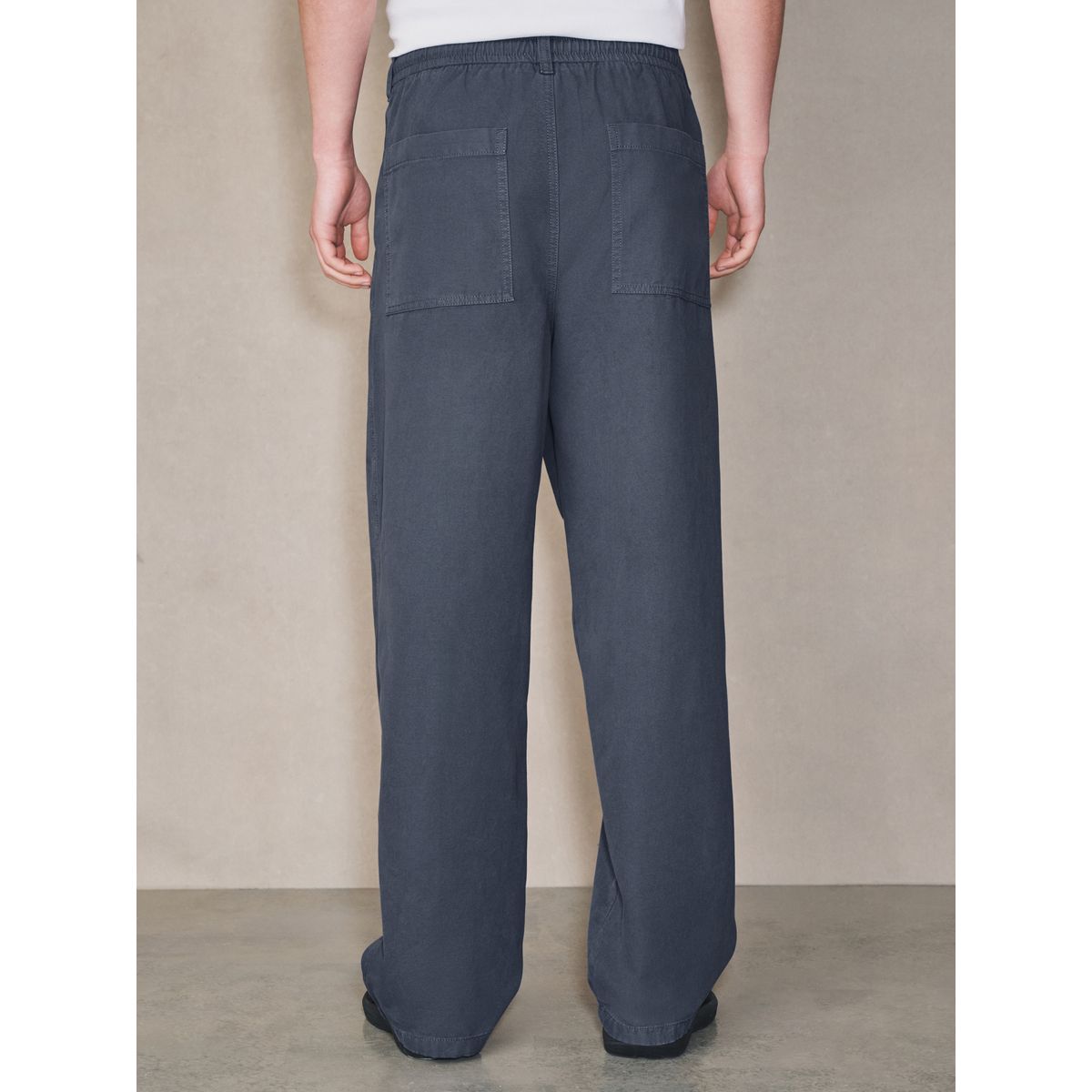 Pantalon chino à 2 plis et taille élastique bleu, NEXT