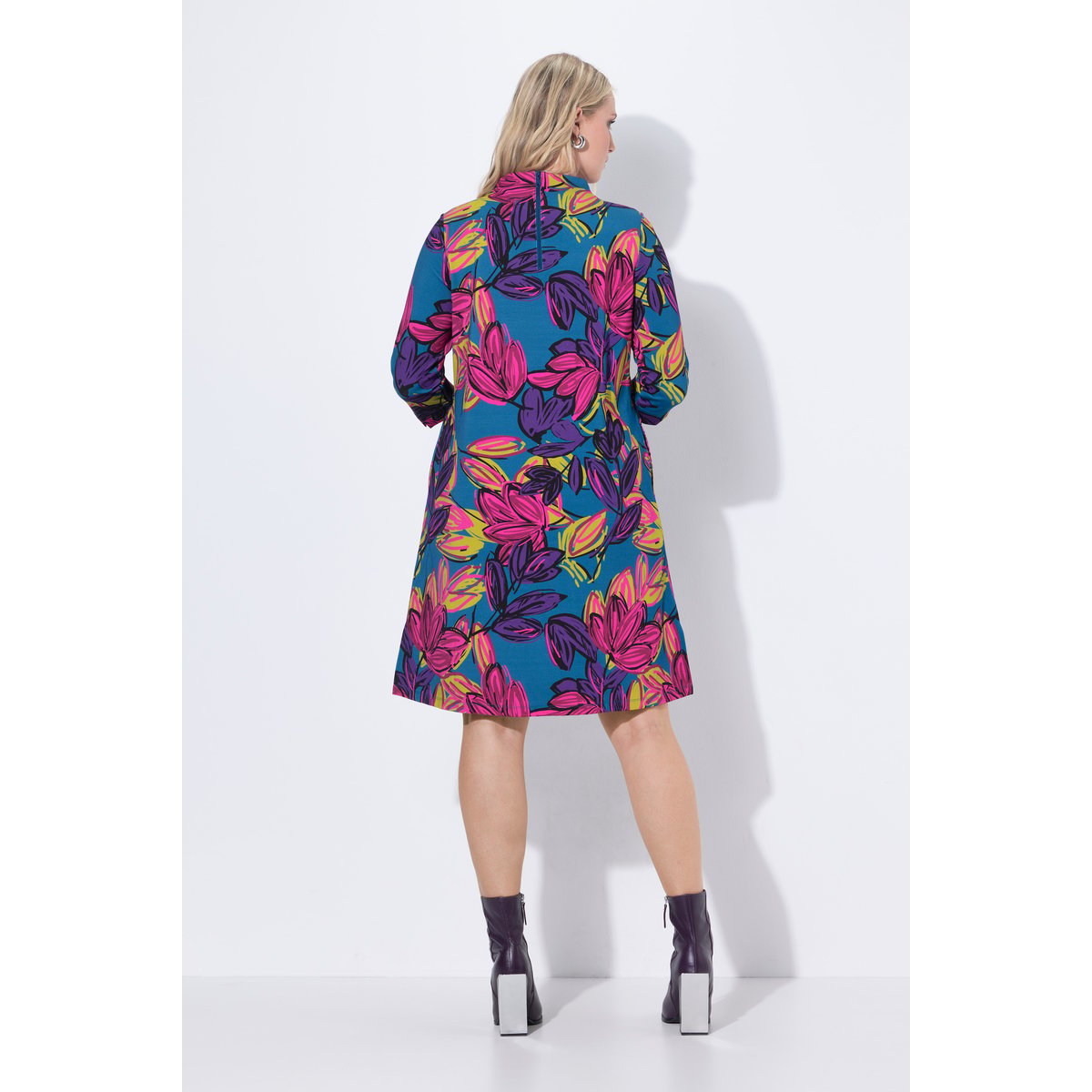 Robe en point de Rome à col montant bleu pétrole, ULLA POPKEN