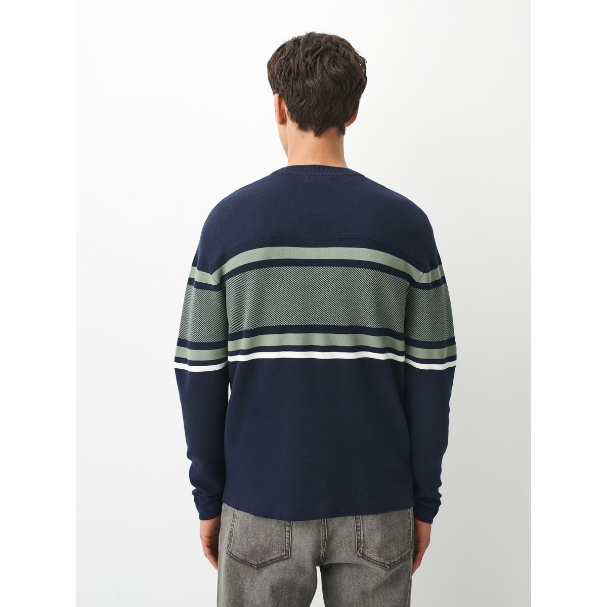 Pull ras du cou à rayures color-block bleu marine, NEXT