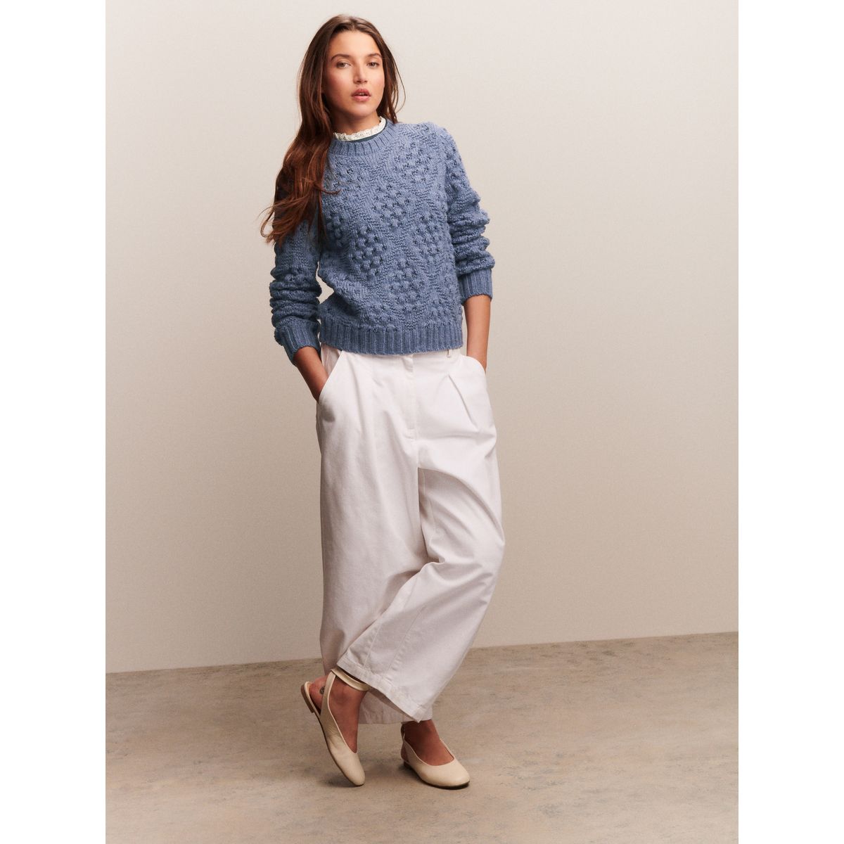 Pull avec col à volants, surpiqûres et laine chambray bleu, NEXT