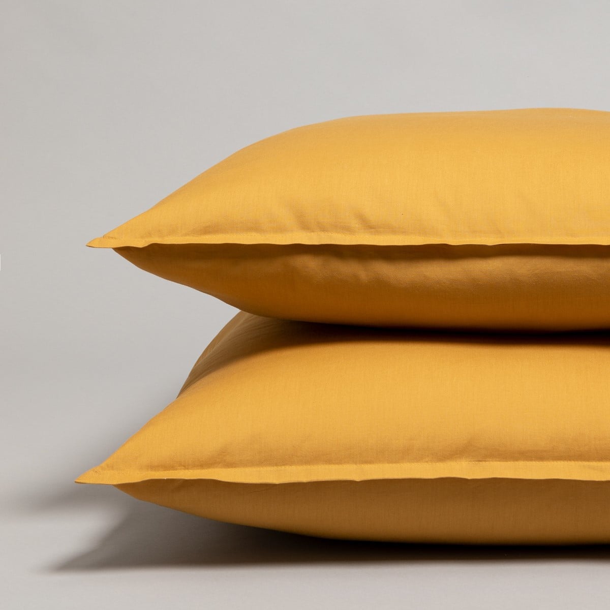 Parure de lit en percale de coton 120 fils- Taies rectangulaires LISBONNE curcuma, COTTON & CO