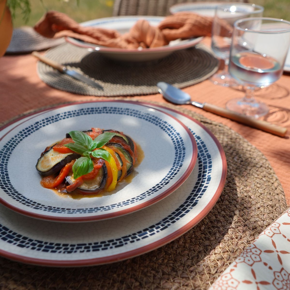 Lot de 6 assiettes plates en faïence 25cm, AMATXI blanc, NOVASTYL