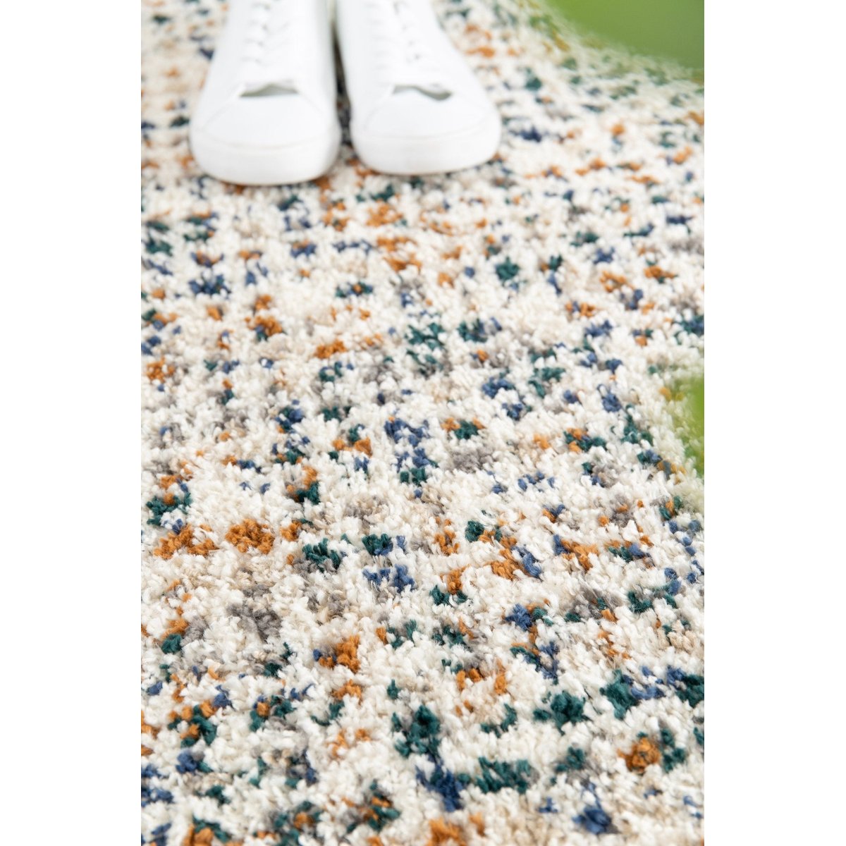 Tapis épais à franges WHISPER palette colorée, AFK LIVING
