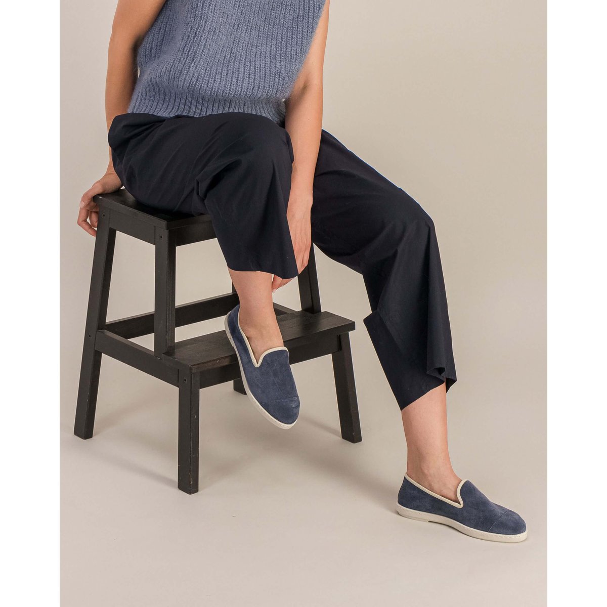 Chaussons en cuir italien bleu jean, ANGARDE