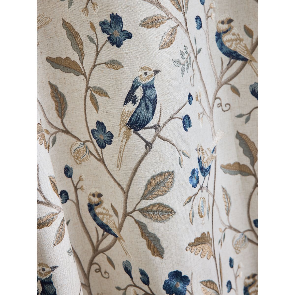 Rideaux doublés à œillets et oiseaux brodés naturel/bleu, NEXT