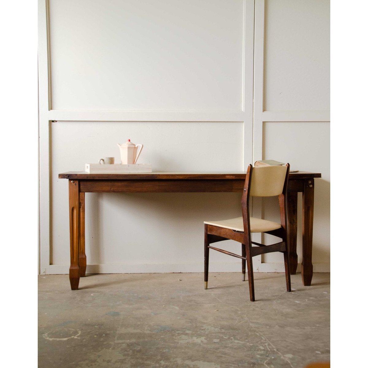 Table d'estaminet Romy N°1416 - Bon état bois foncé, DEBONGOUT