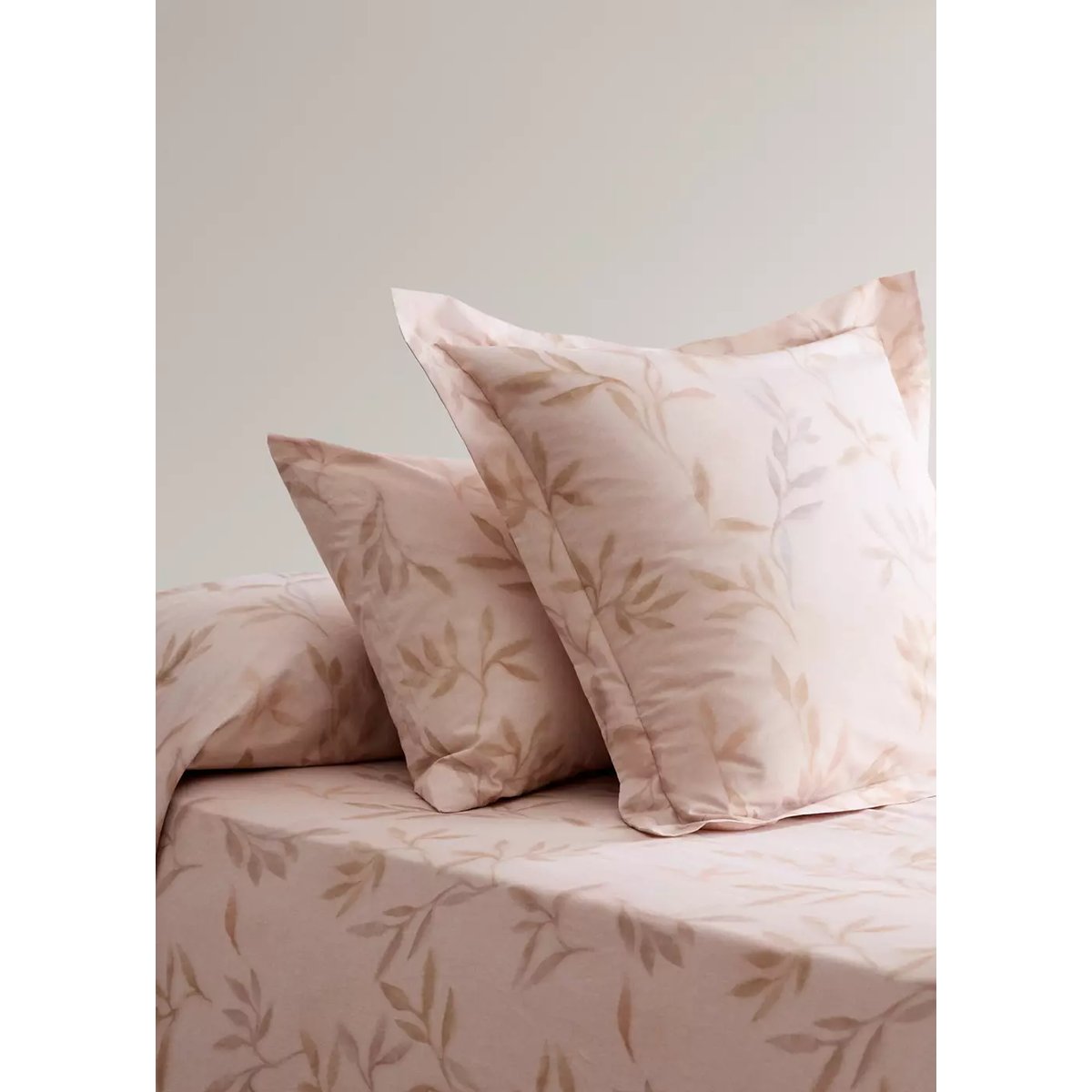 Deux taies d’oreiller percale de coton imprimé feuilles 60x60 cm pêche, MANGO HOME