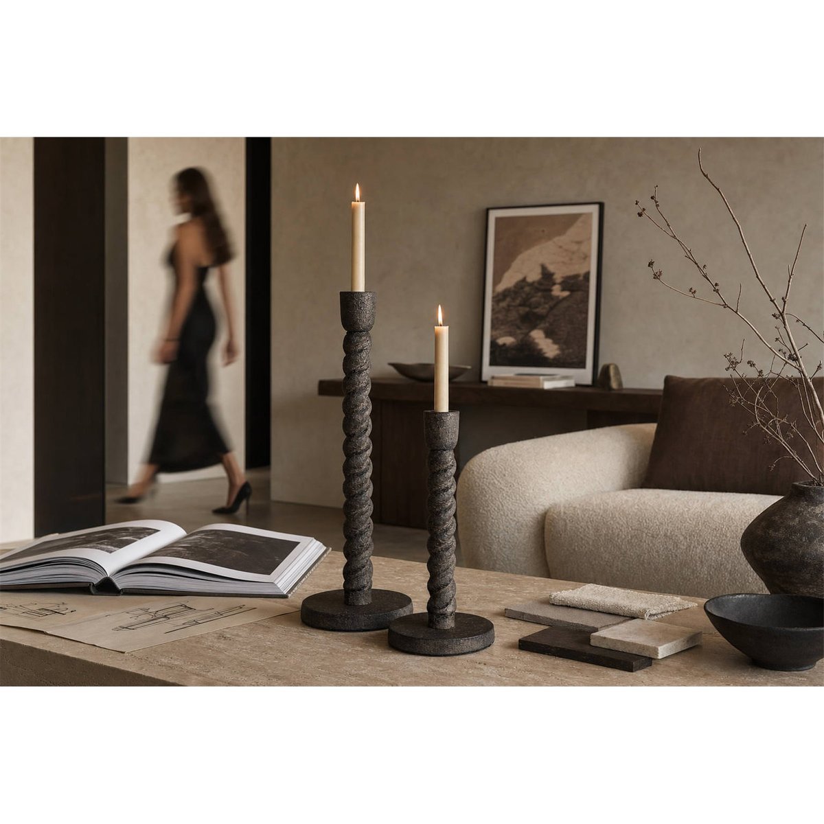 Bougeoir sculptural en aluminium vieilli laiton antique, RECOLLECTION