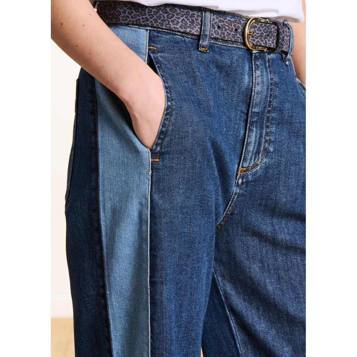 Jean bicolore 7/8ème en coton biologique medium/bleach, LA FEE MARABOUTEE