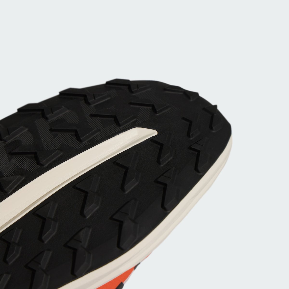 Chaussures Terrex Agravic Lite Chaussures Terrex Agravic Lite white / core black / impact orange, adidas Performance
