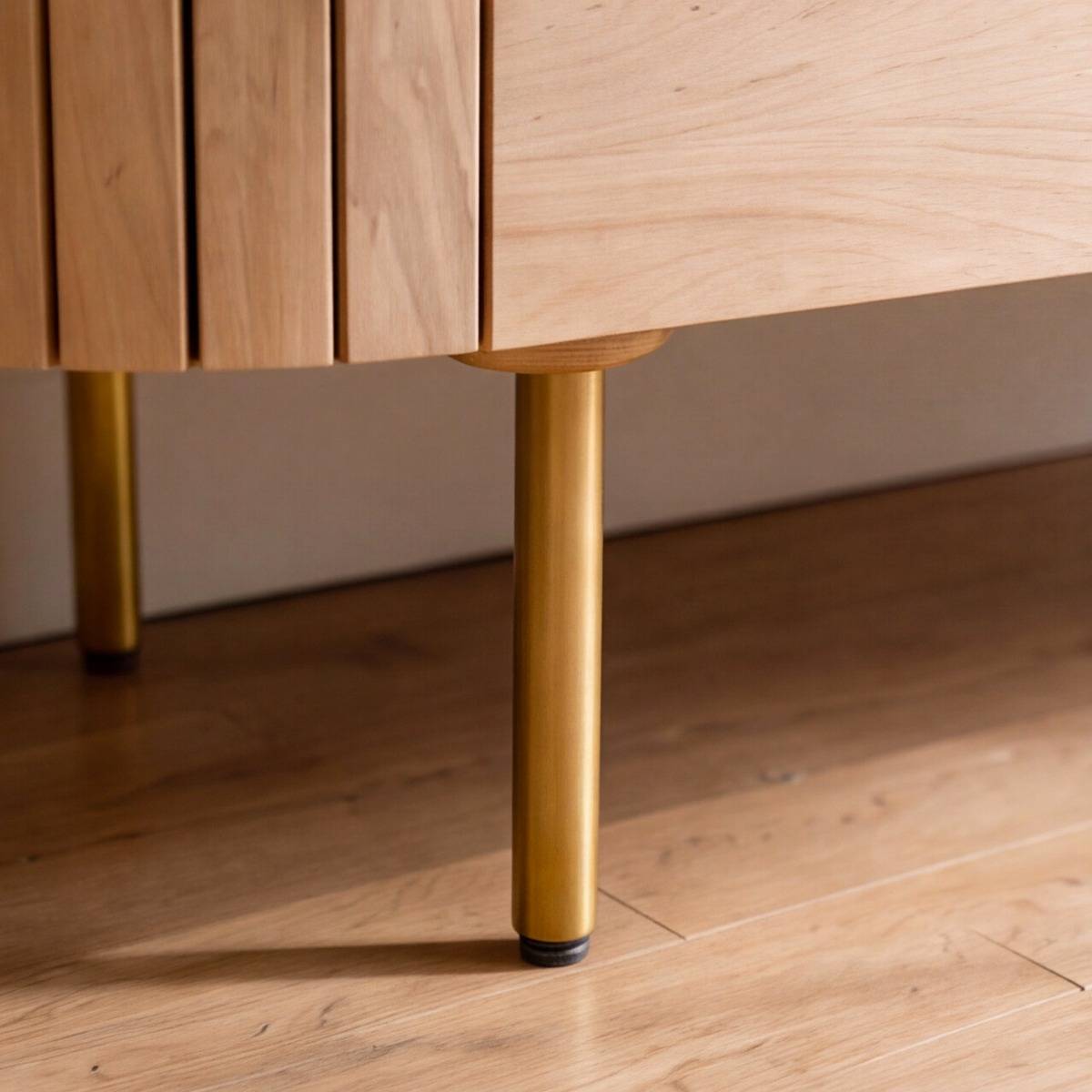 Buffet en marbre et bois de manguier CYRENE bois clair, MADE IN MEUBLES