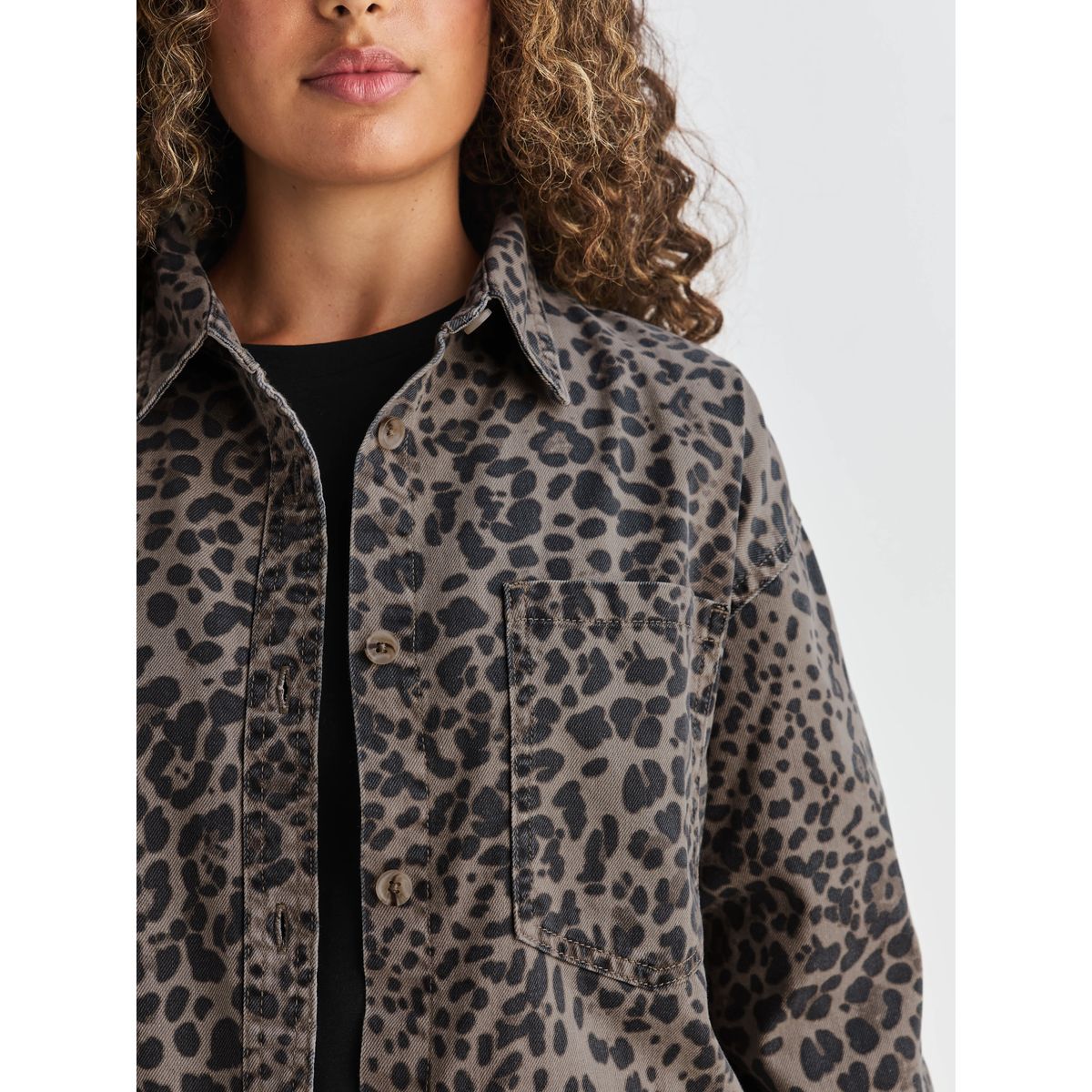 Chemise oversize en jean imprimé léopard, NEXT