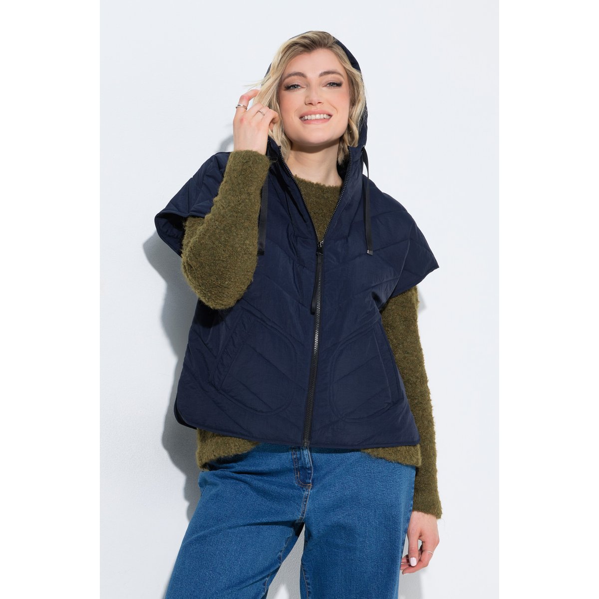 Gilet matelassé à capuche, coupe oversize marine, ULLA POPKEN