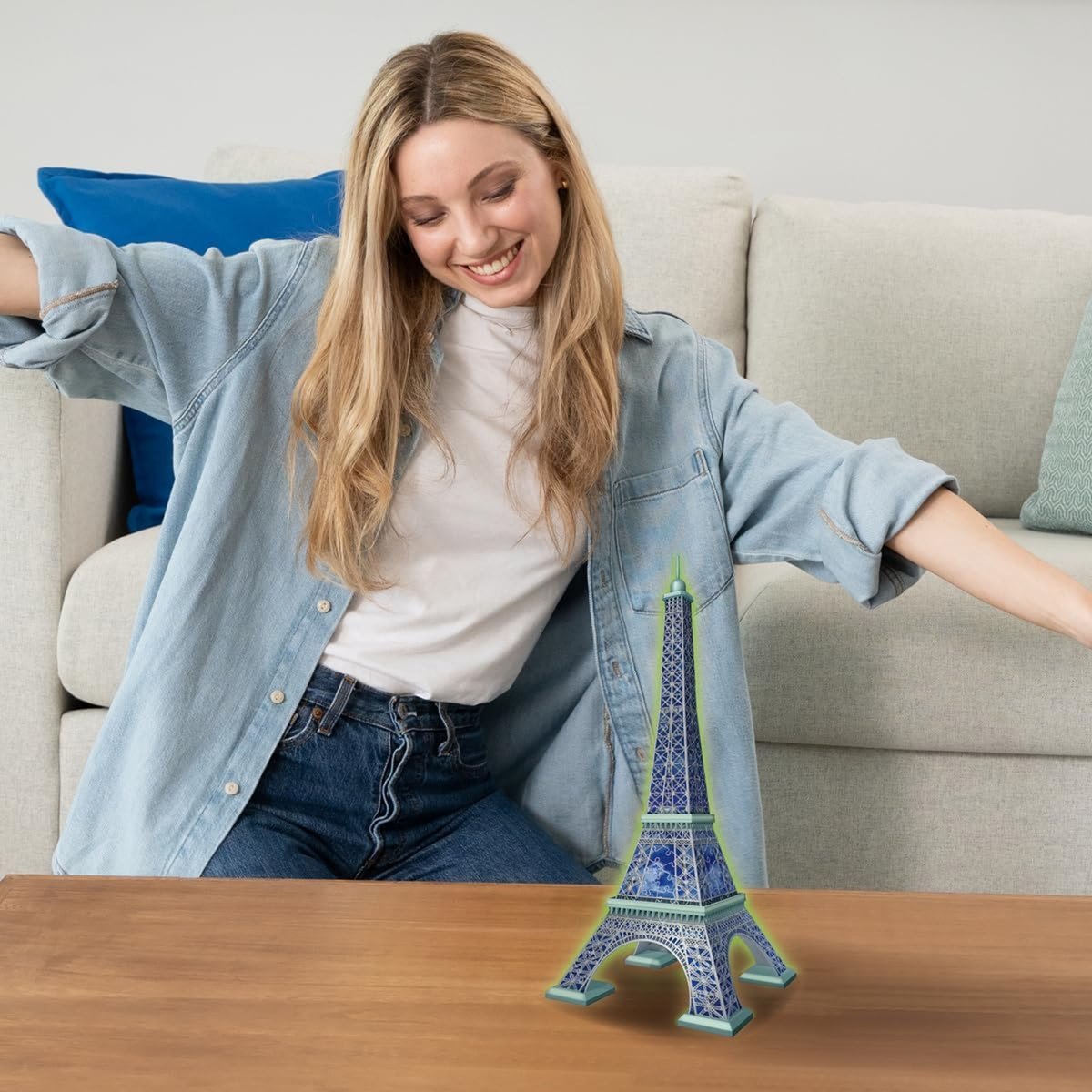 Puzzle 3D Building - Tour Eiffel phosphorescente multicolore, RAVENSBURGER