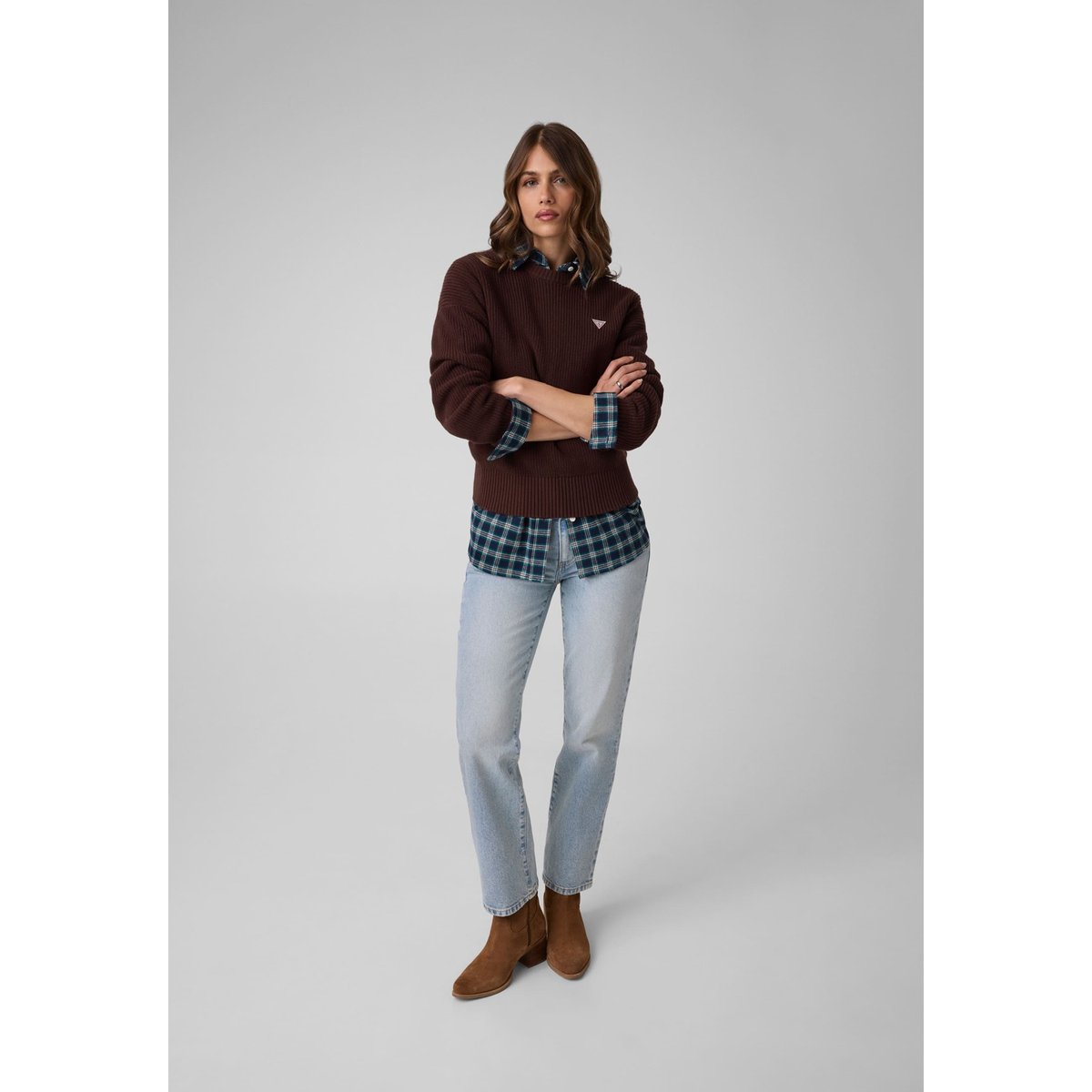 Pull À Logo Triangulaire marron, GUESS JEANS