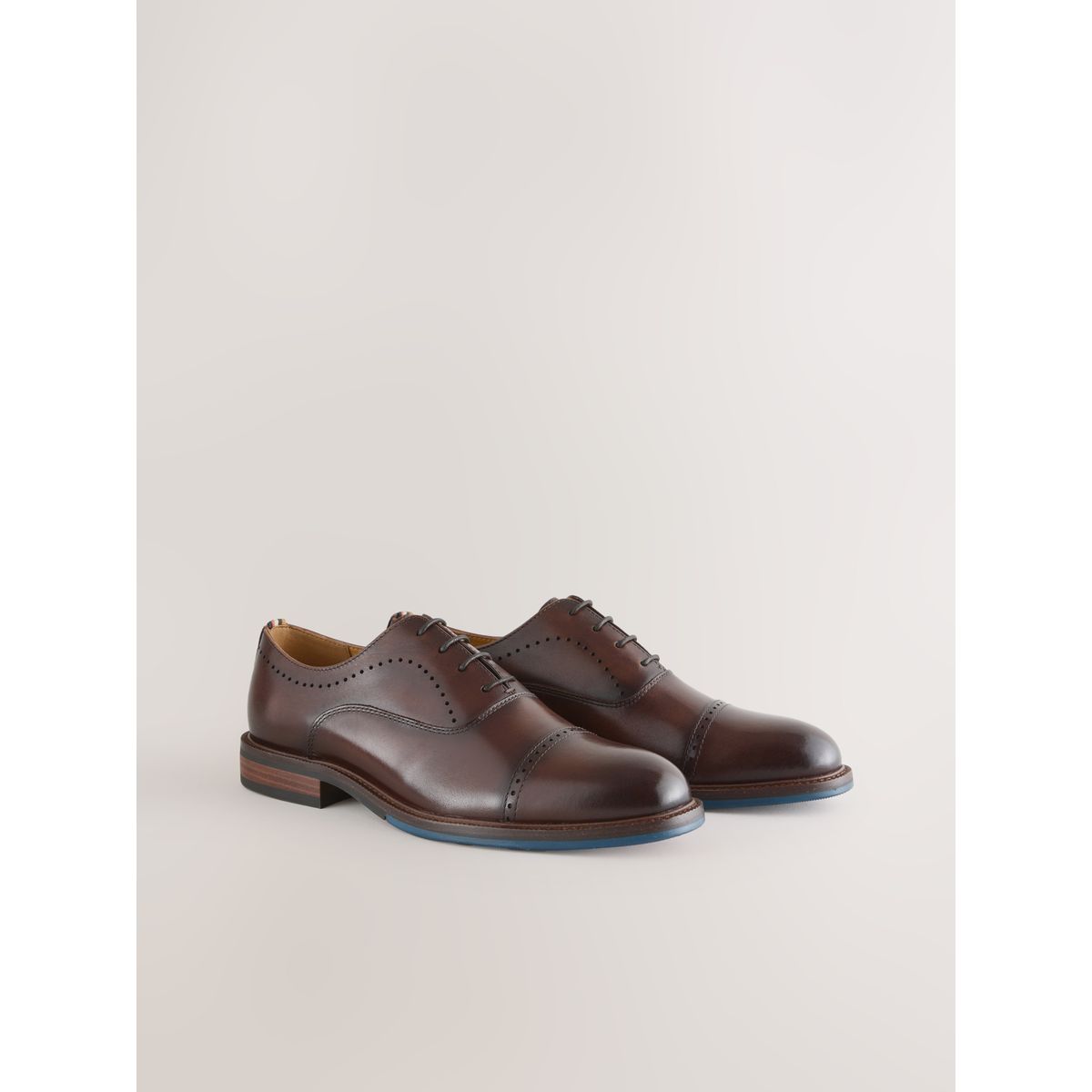 Chaussures oxford en cuir à bout renforcé marron, NEXT