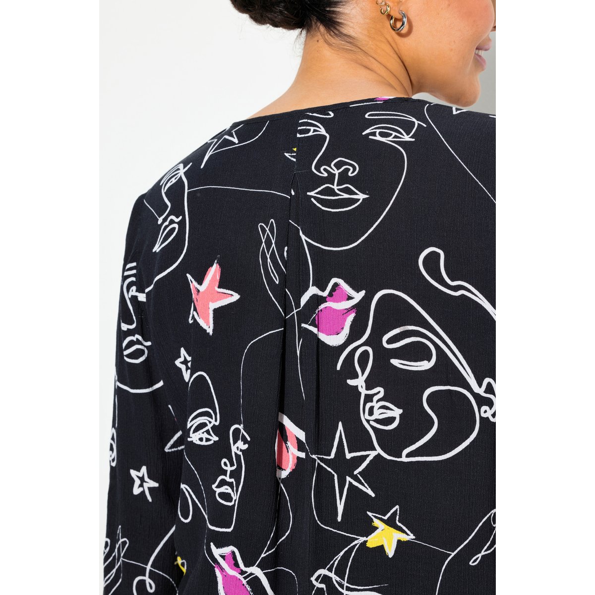 Blouse smockée noir, ULLA POPKEN