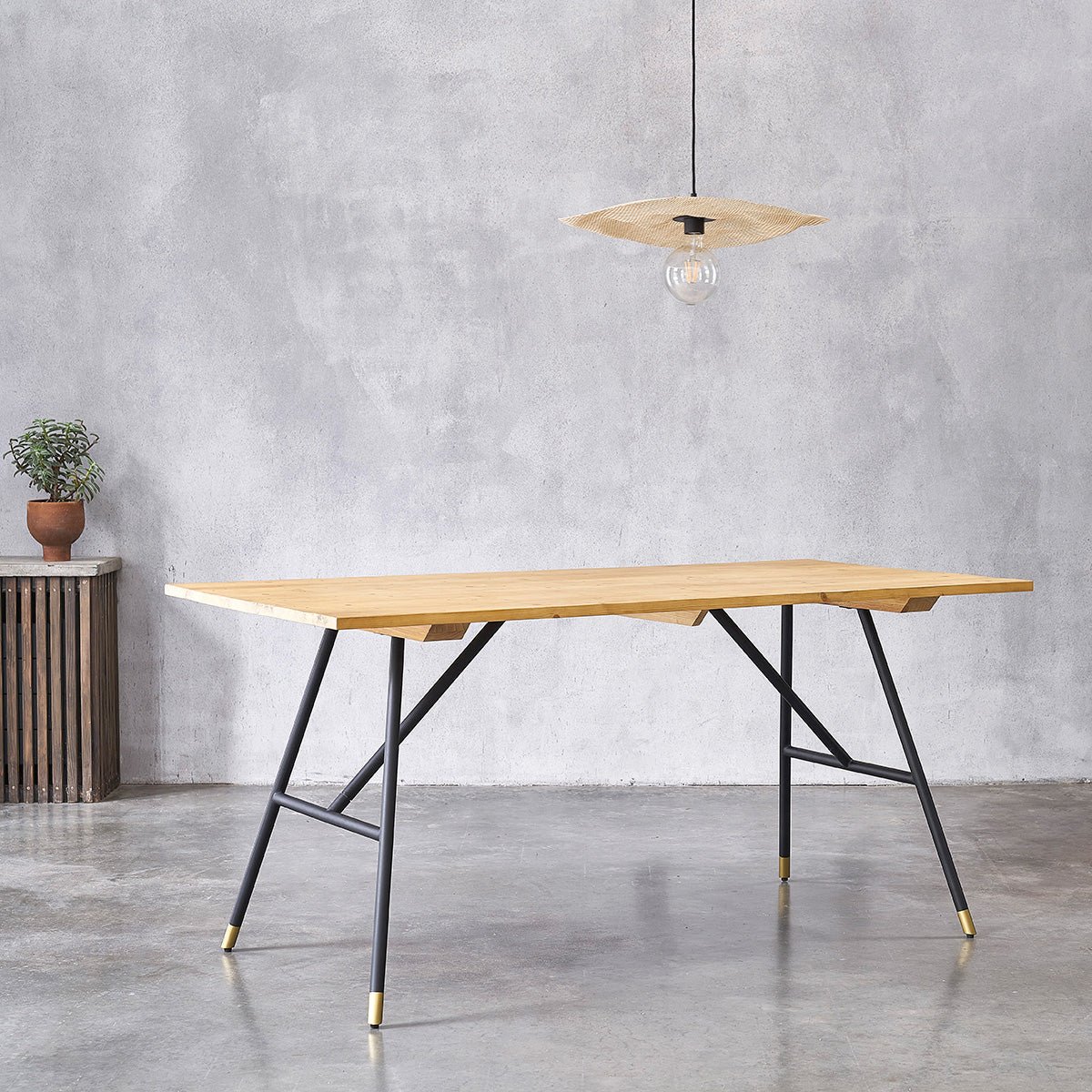 Table en bois recyclé massif et métal 6 pers. ROBIN naturel, BERAH GETAH