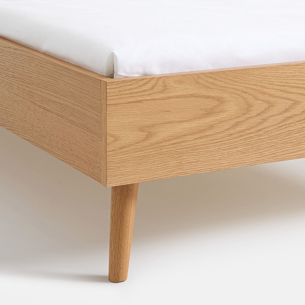 Miji oak veneer bed with bed base oak, LA REDOUTE INTERIEURS