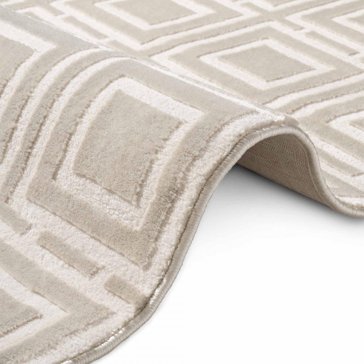 Tapis salon HOWLITE motif géométrique, design graphique et original, confort crème, UN AMOUR DE TAPIS