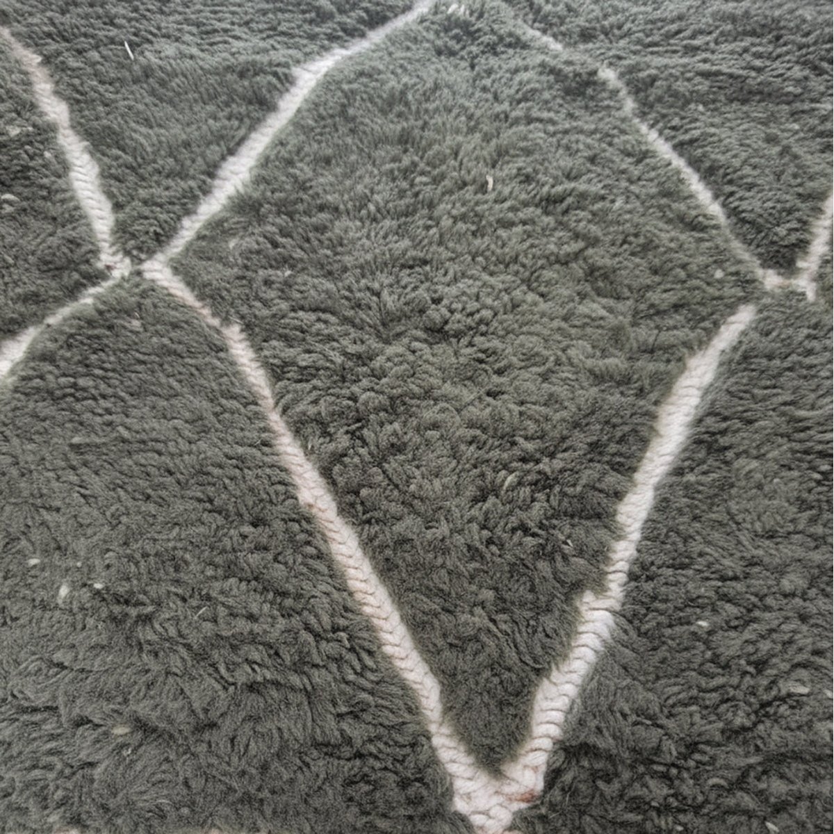 Tapis berbère marocain pure laine vert naturel, AFK LIVING
