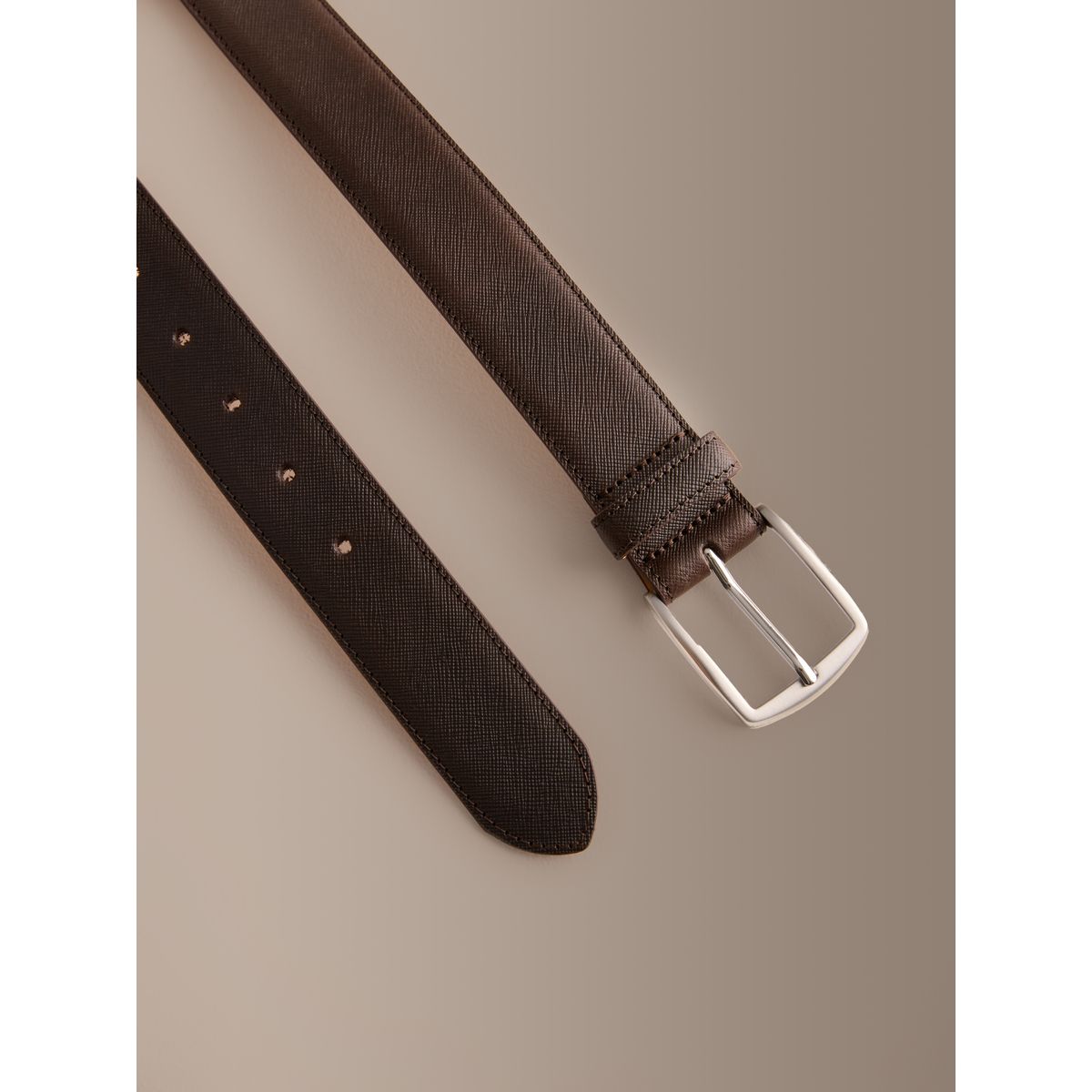 Ceinture en cuir saffiano fabriquée espagne signature marron chocolat, NEXT