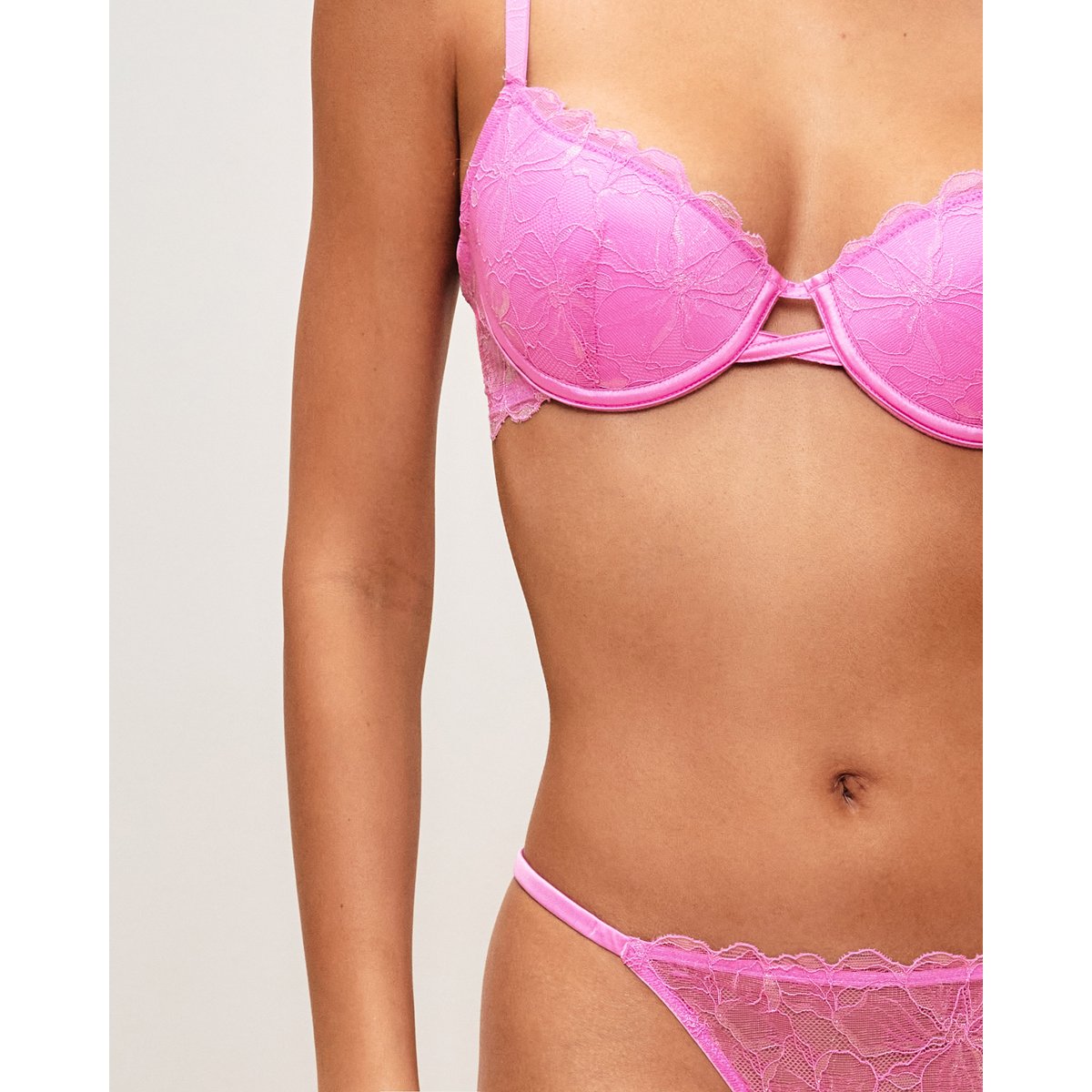 Soutien-gorge ampliforme en dentelle florale SOHANIZ rose, UNDIZ