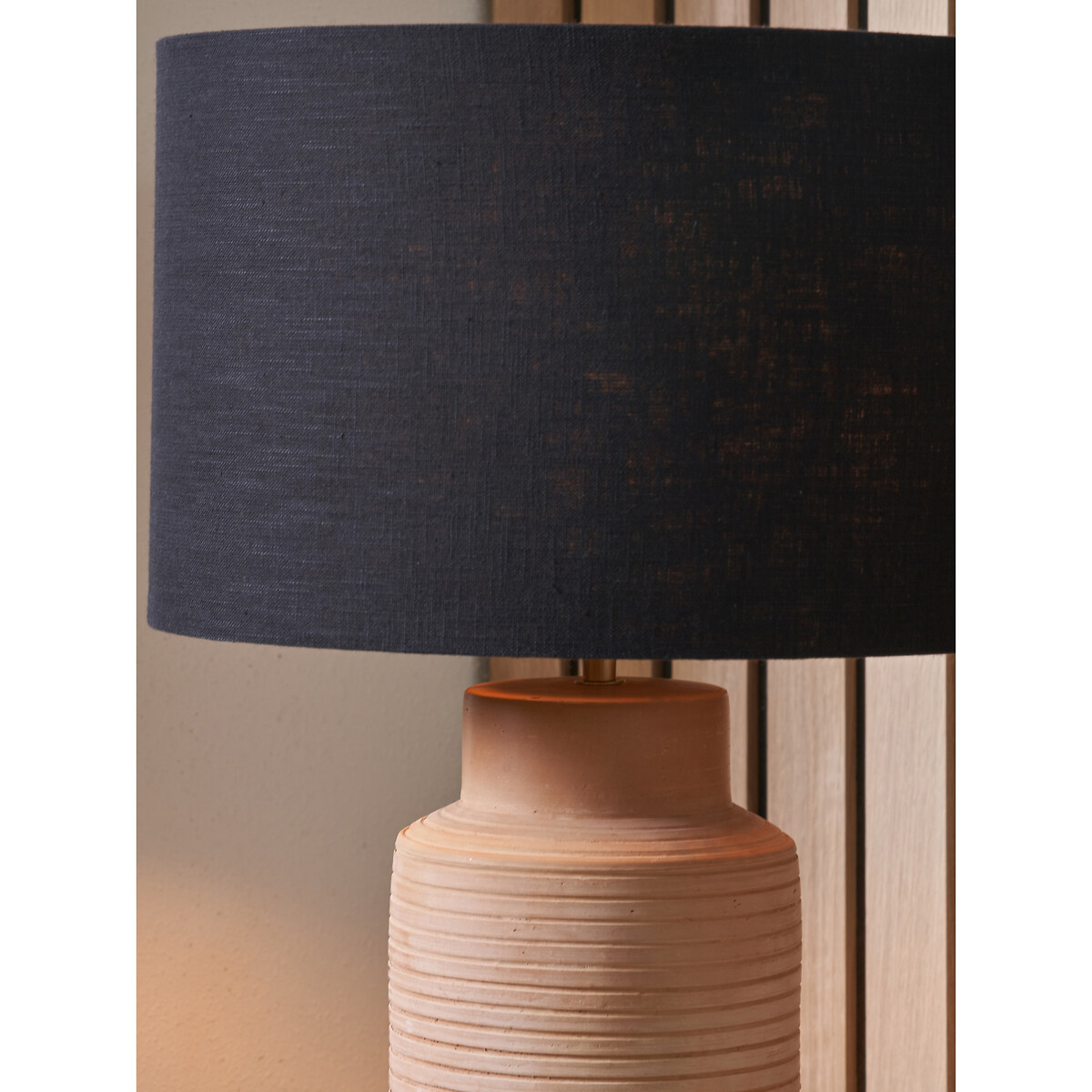 Serena Tall Ribbed Terracotta Table Lamp Base natural, ÉDITÉ