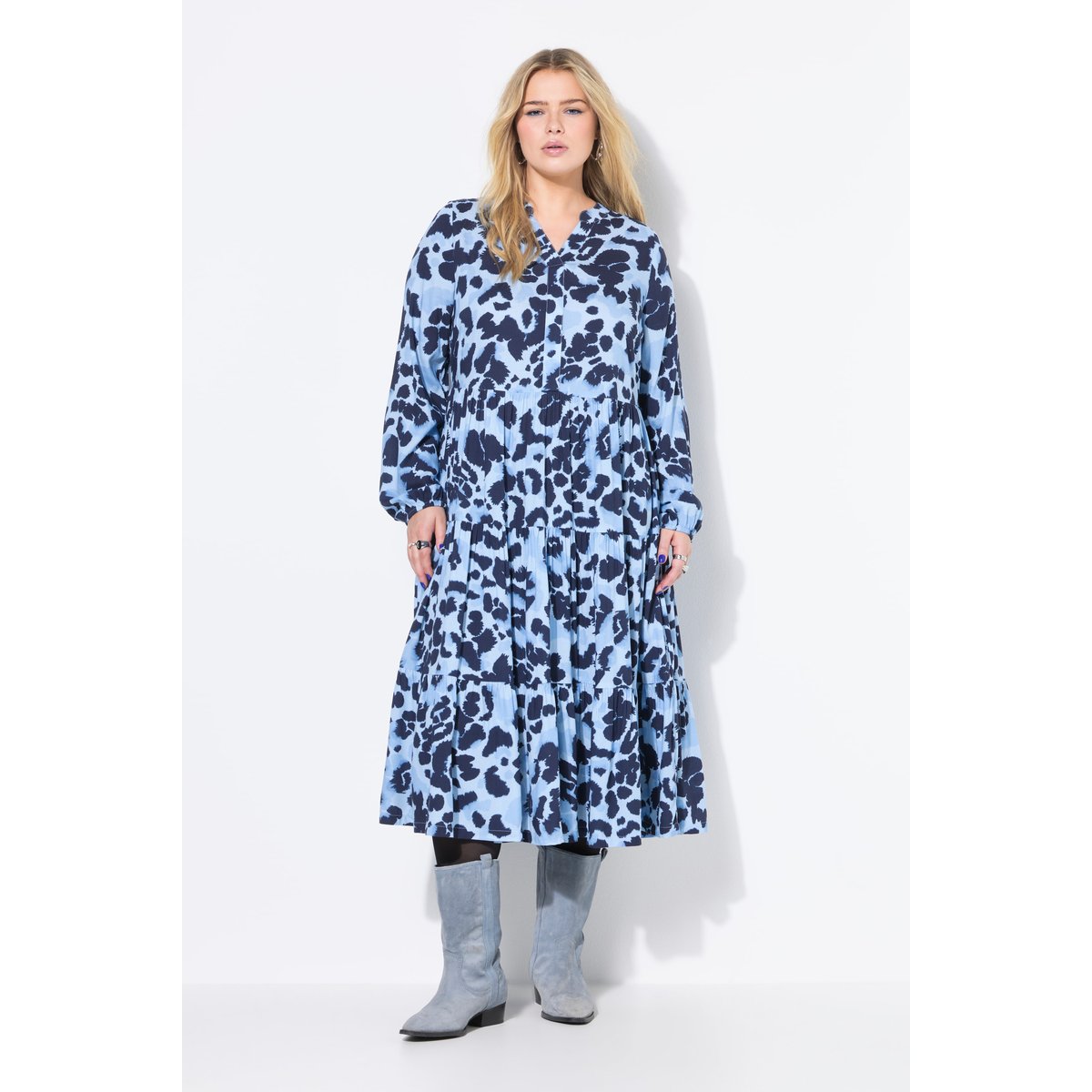 Robe maxi imprimé léopard bleu clair, STUDIO UNTOLD