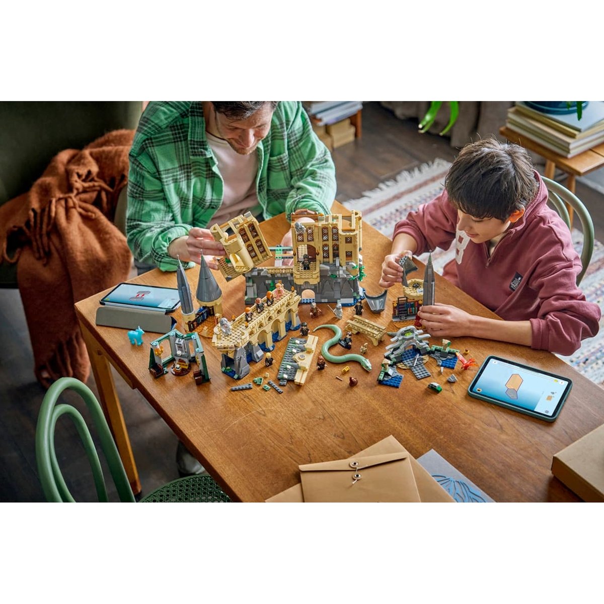 Le château de Poudlard : l'aile Est multicolore, LEGO