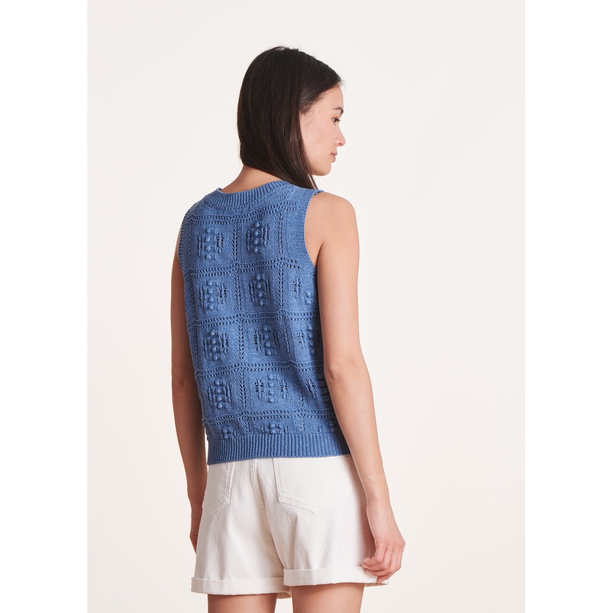 Pull sans manches en maille crochet bleu denim, LA FEE MARABOUTEE