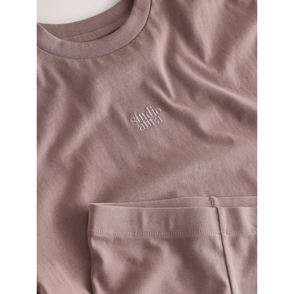 Short cycliste et t-shirt oversize studio marron, NEXT