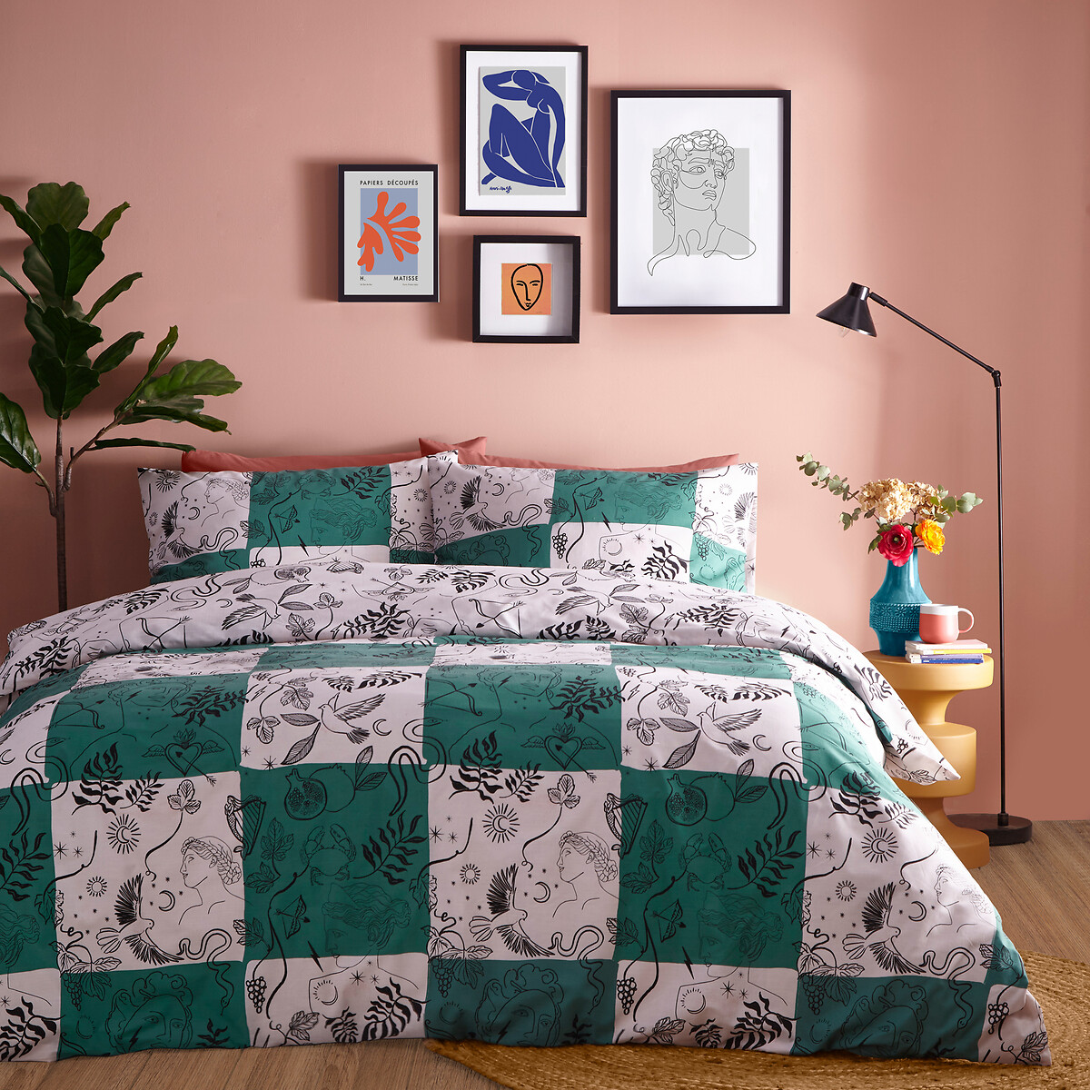 Mythos Checkerboard Reversible Cotton Mix Duvet Cover and Pillowcase Set green, FURN.