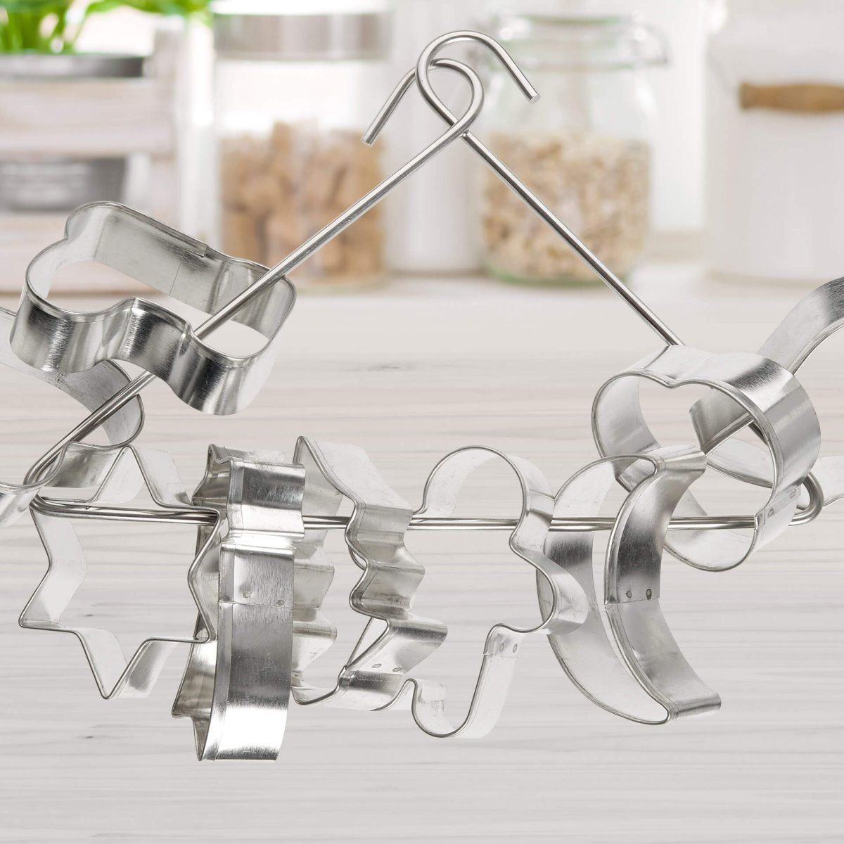 Lot de 9 emporte-pièces de Noël sur cintre gris, ZENKER
