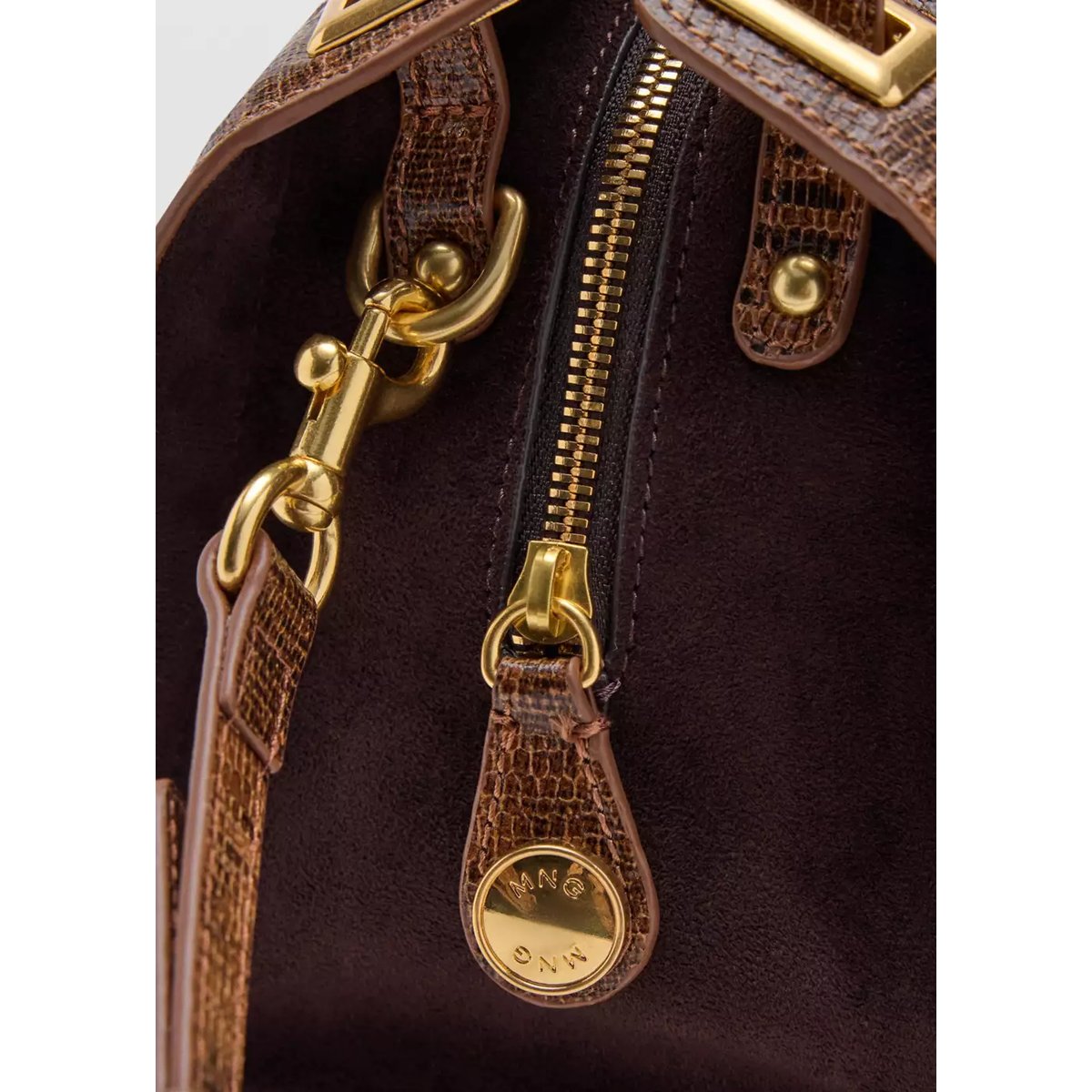 Sac cabas en cuir synthétique avec breloques marron moyen, MANGO