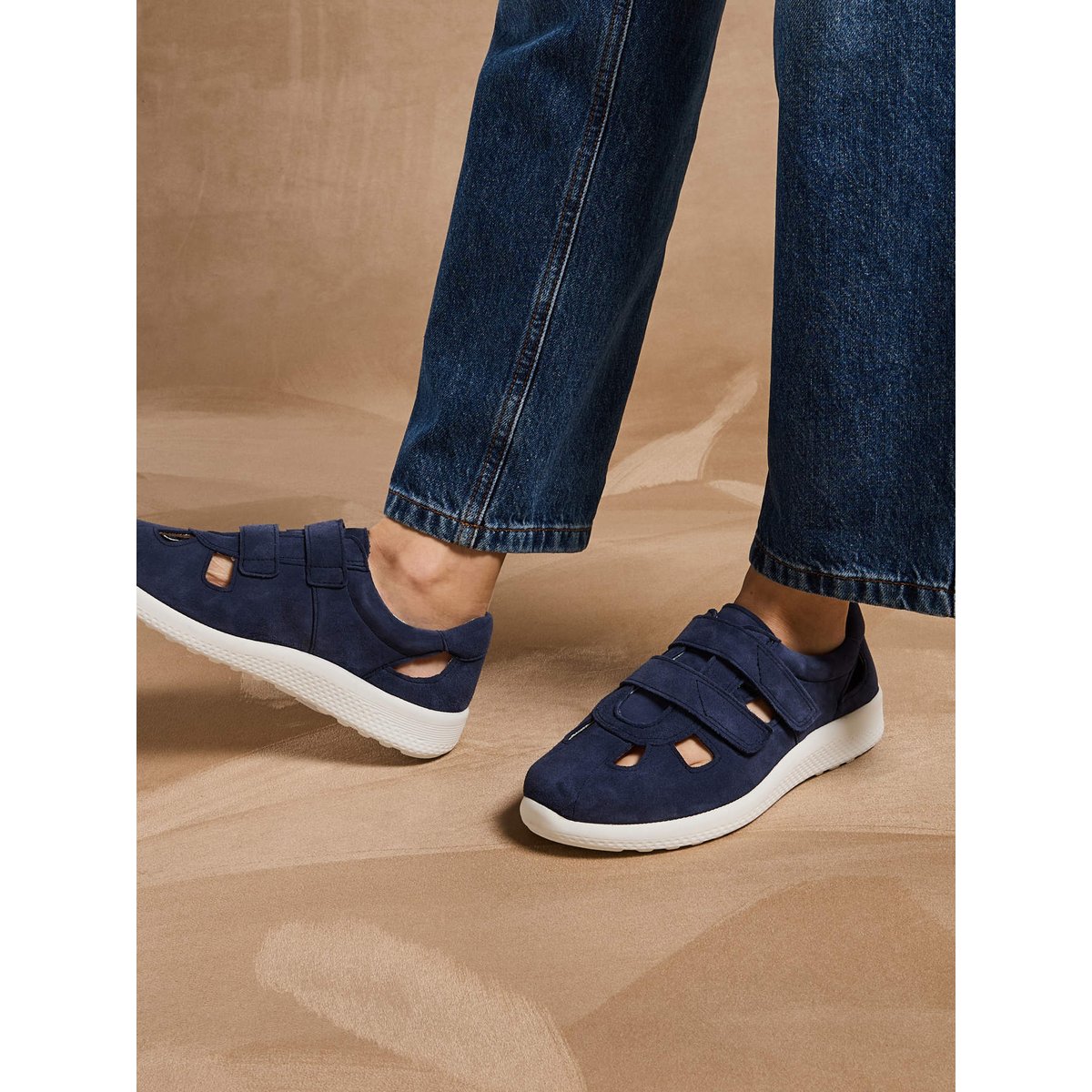 Baskets cuir ajouré extra larges bleu, PEDICONFORT