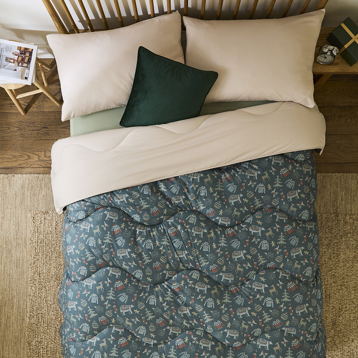10.5 Tog Coverless Duvet And Pillowcase Set Christmas green, NIGHT LARK