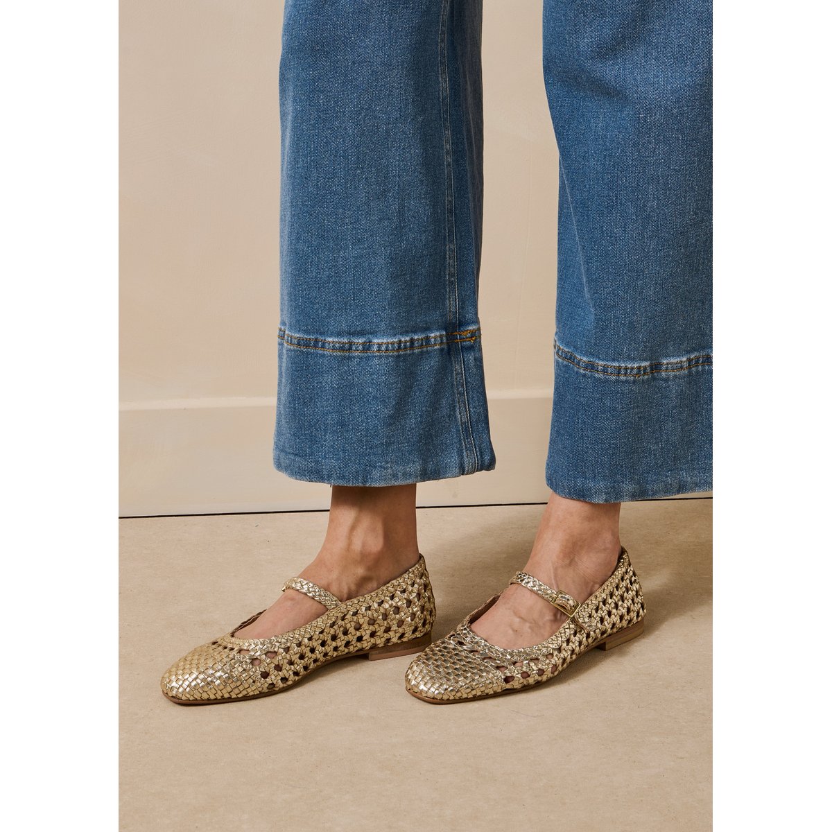 Ballerines tressées à petit talon en cuir dore, LA FEE MARABOUTEE