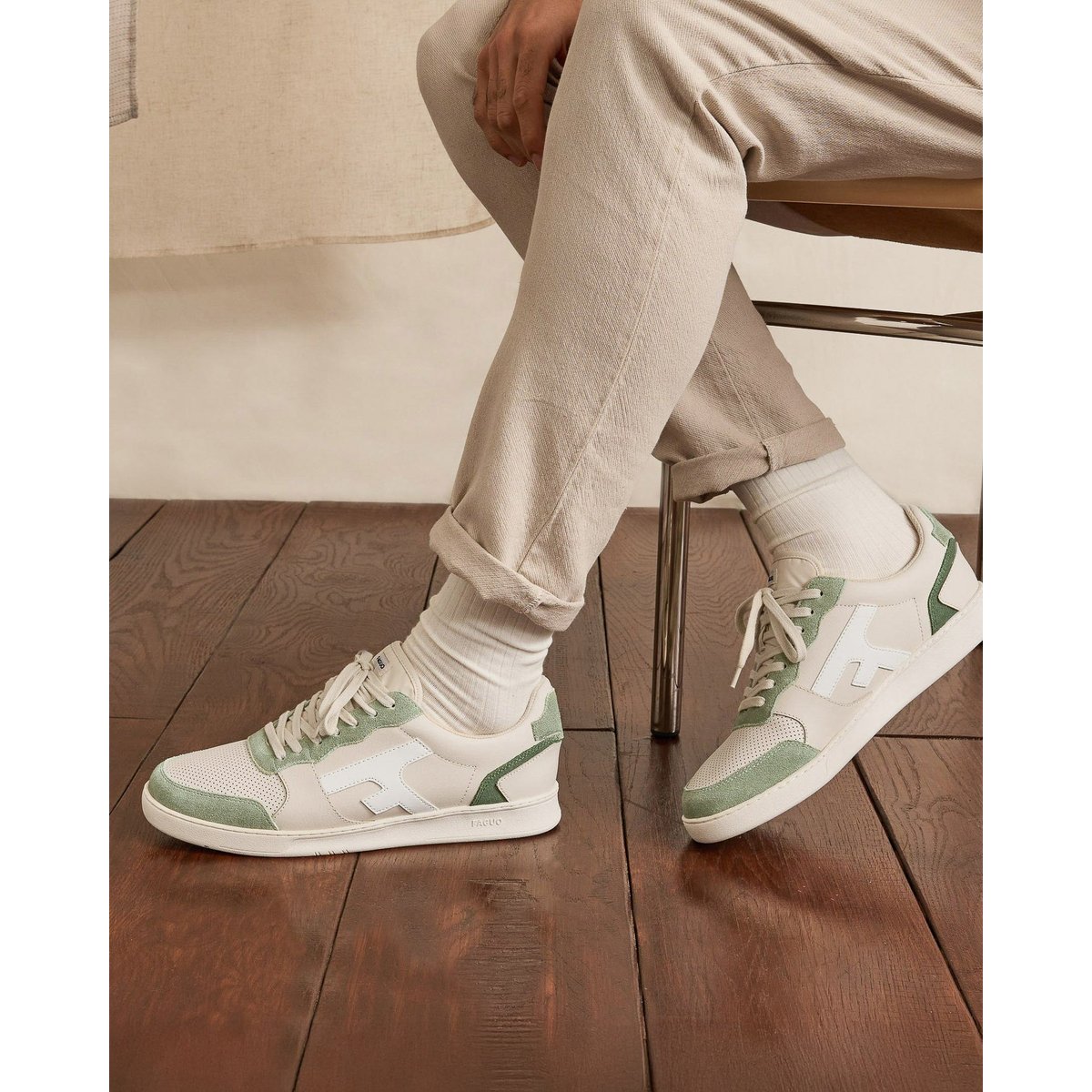 Baskets basses cuir suede HAZEL écru et kaki clair, FAGUO