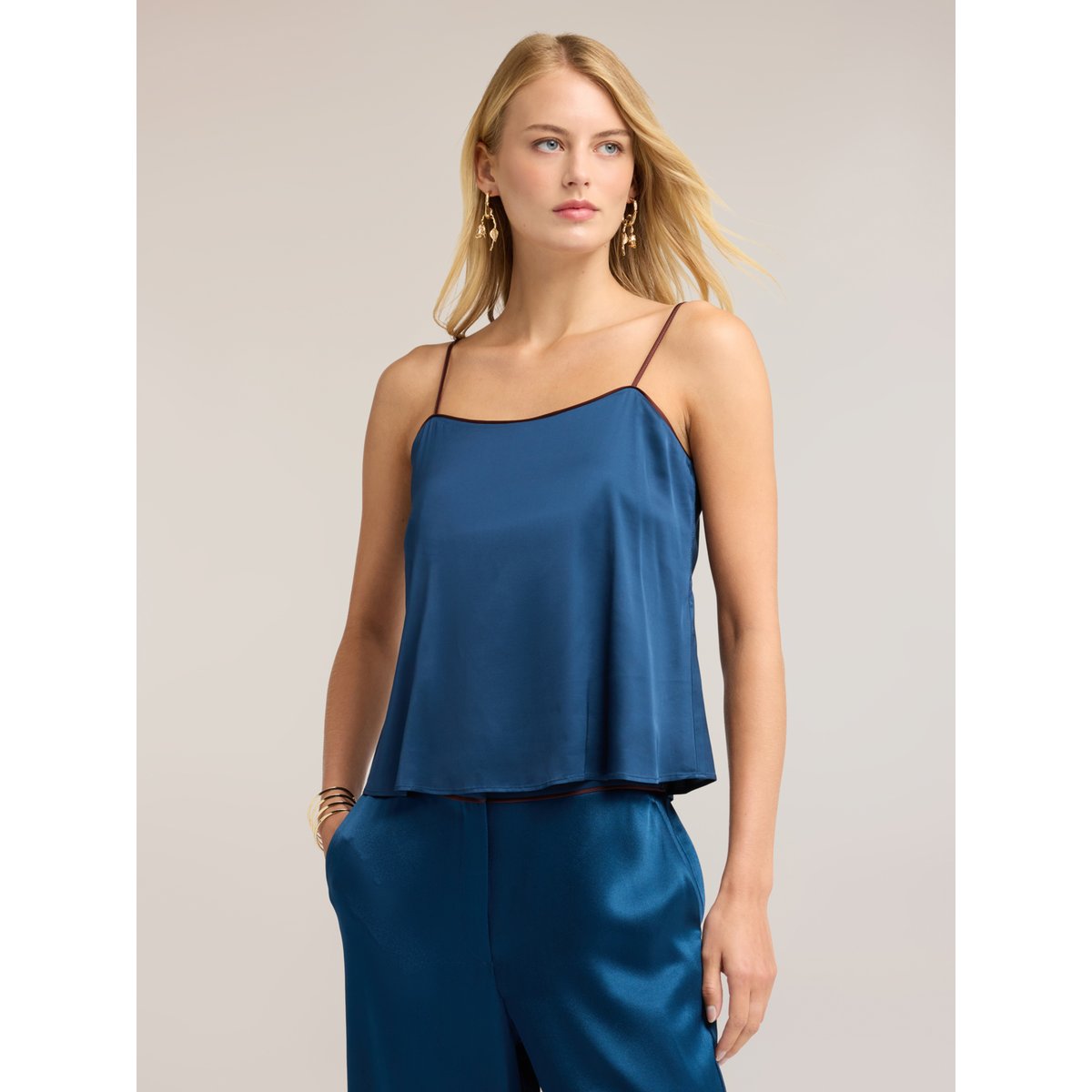 Top avec bordures contrastées bleu, MOTIVI