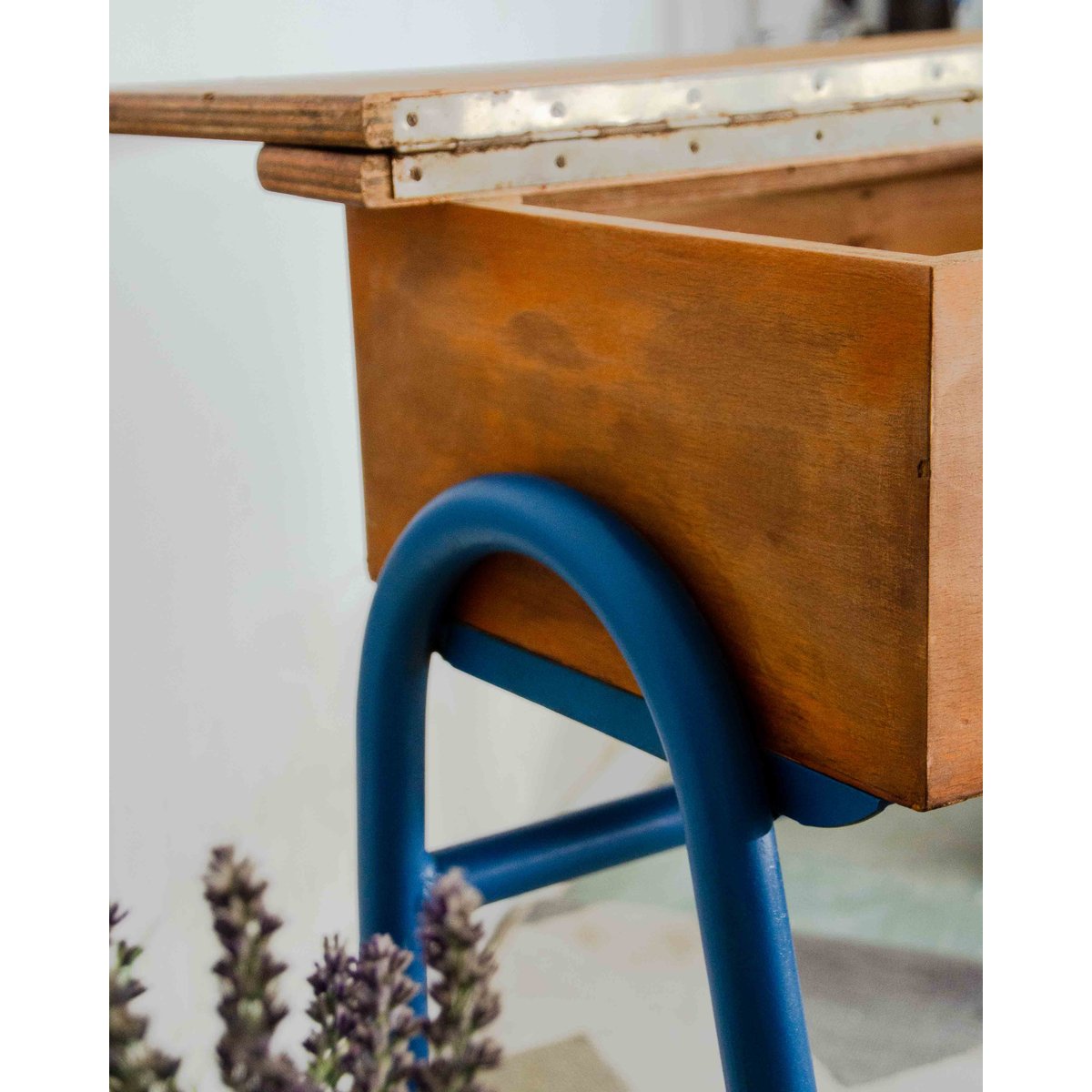 Bureau et la chaise d'écolier Edouard N°1059 - Bon état bois foncé, DEBONGOUT
