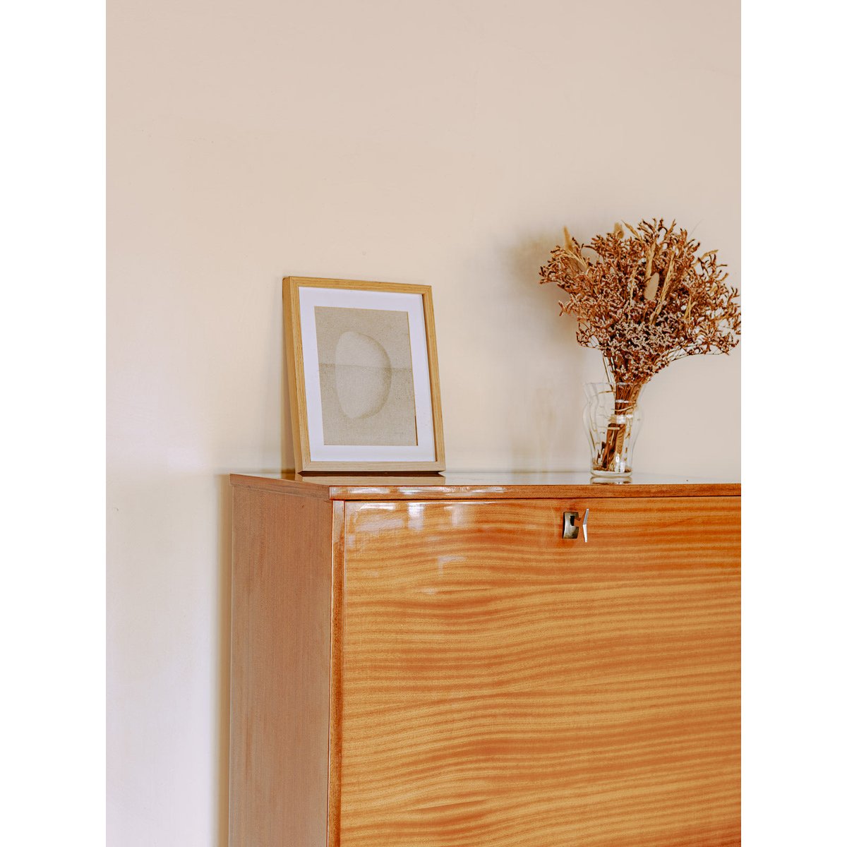 Secrétaire mid-century en bois vernis Honoré N°203 - Bon état bois clair, DEBONGOUT