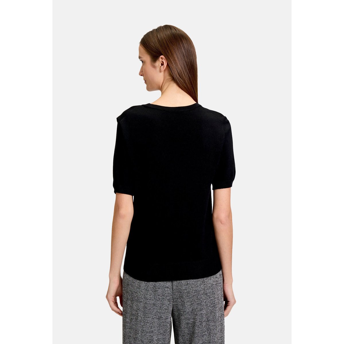 Pull-over en fine maille à encolure ronde noir, BETTY & CO