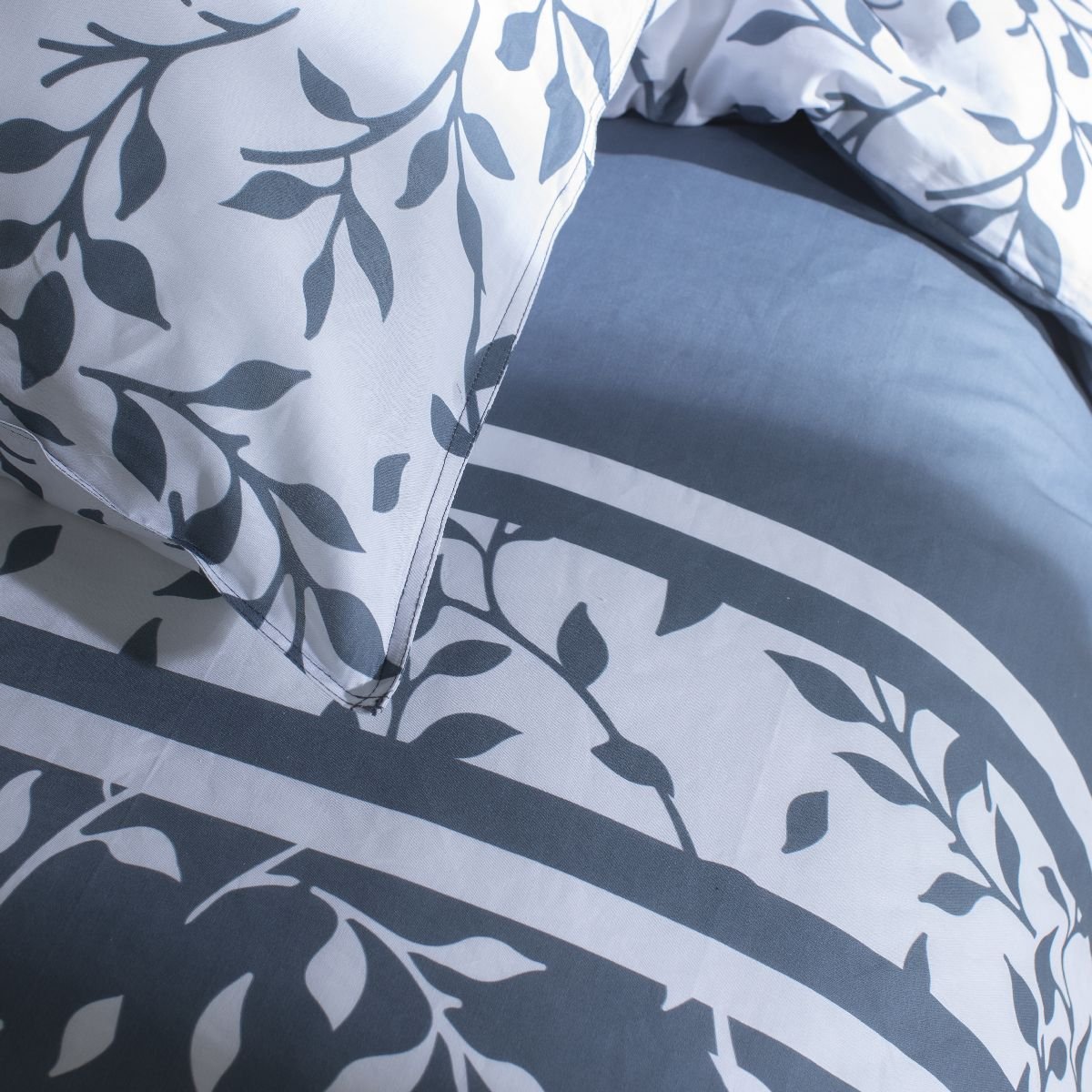 Parure de lit FLOWER GARDEN bleu gris, TODAY