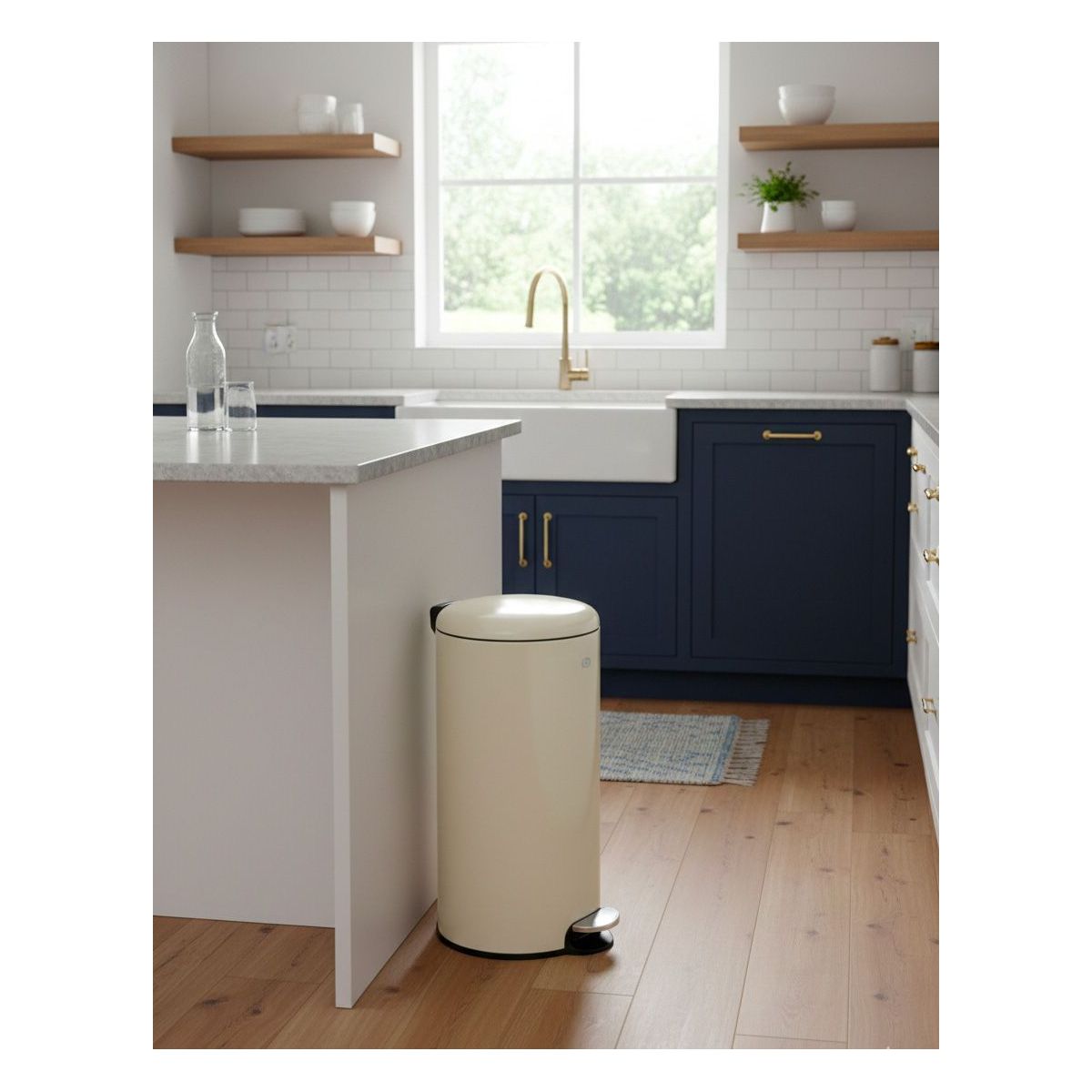 Poubelle de cuisine manuelle 30L Beige couleur unique, ESSENTIEL B
