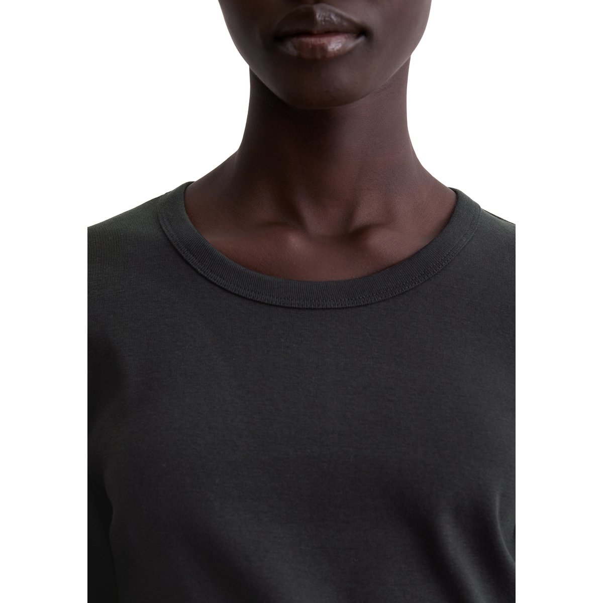 T-shirt long régulier en pur coton bio bleu foncé, MARC O'POLO