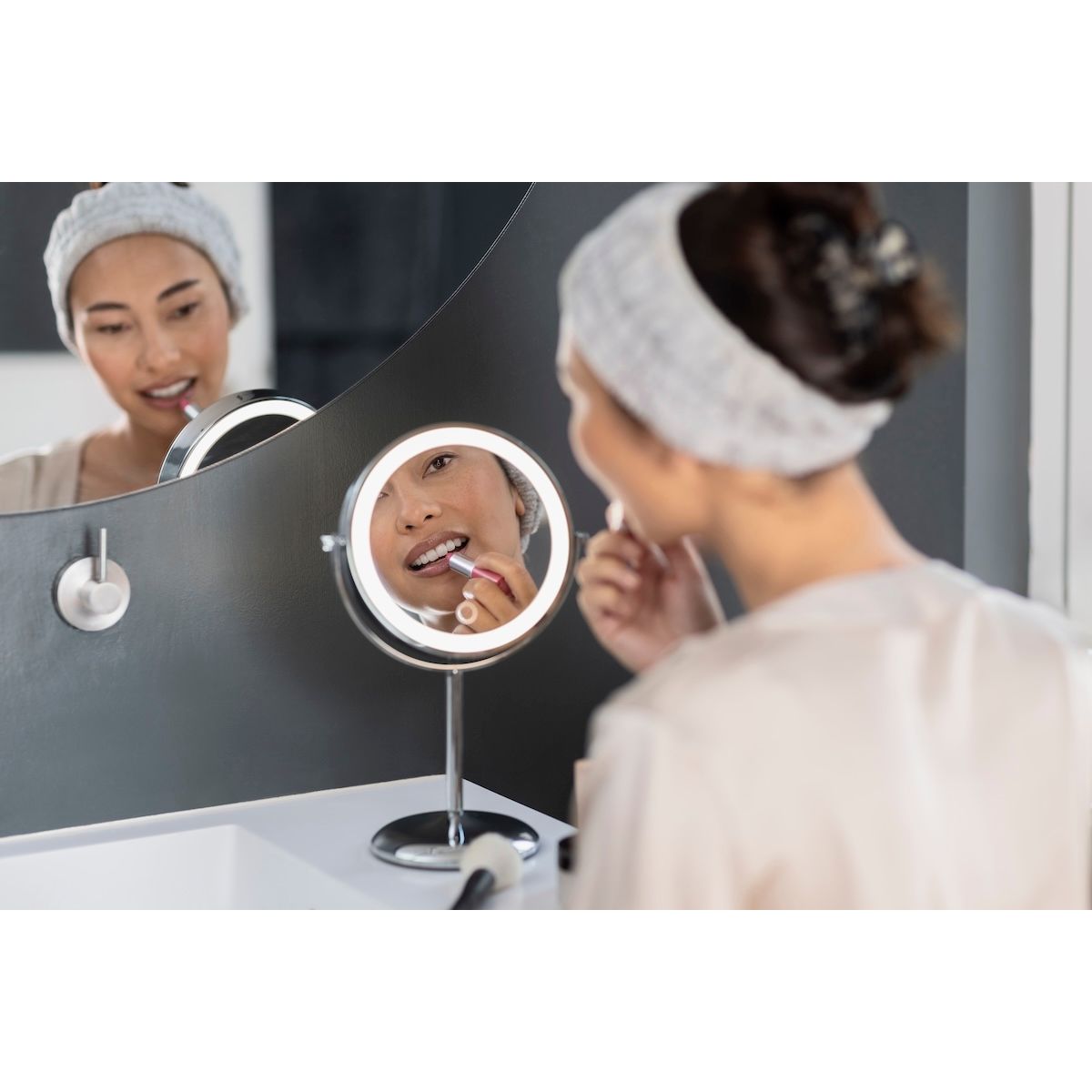 Miroir cosmétique 2 en 1 rechargeable lumineux couleur unique, MEDISANA